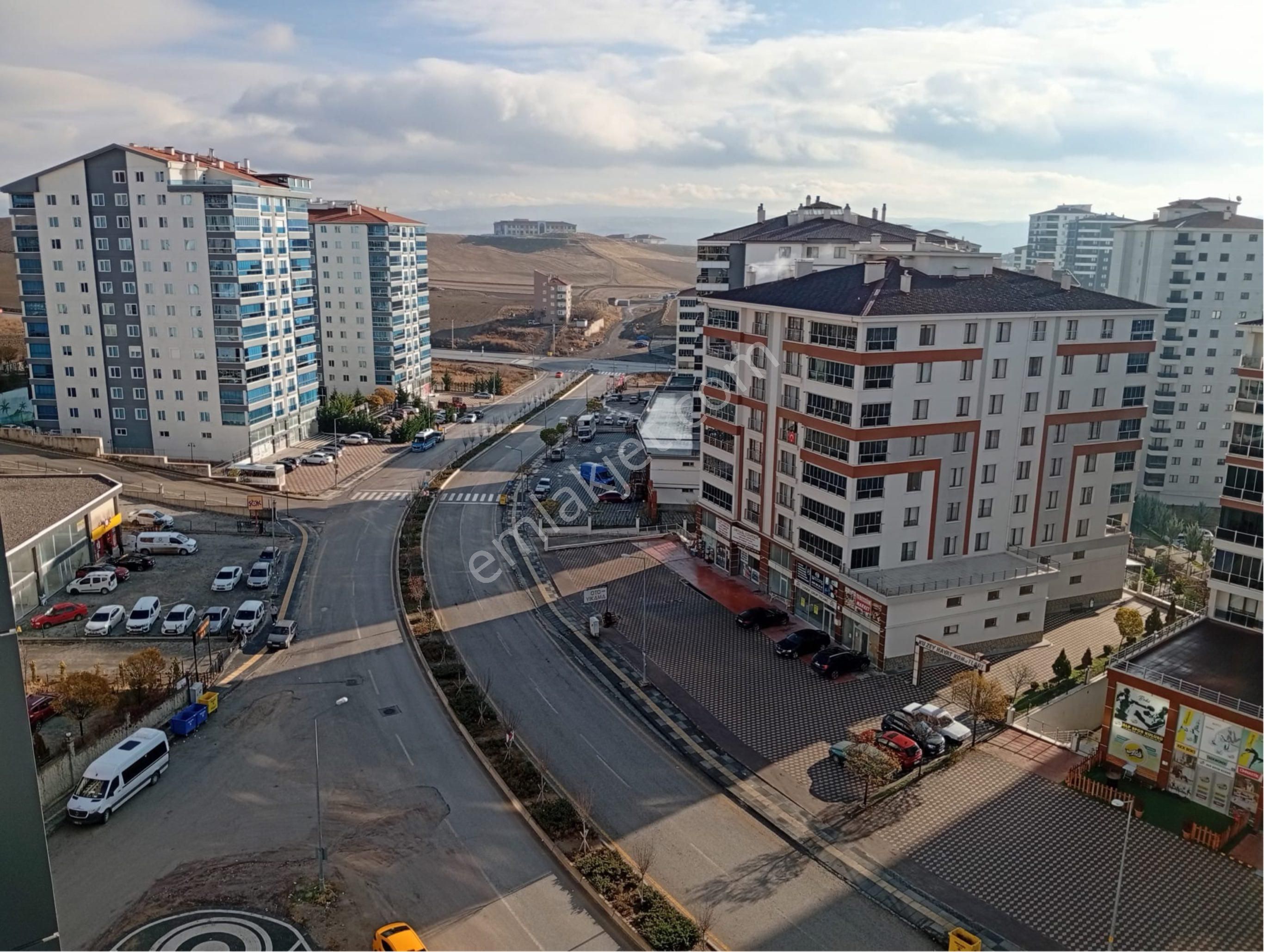 Cadde Üzerinde Süper Lüks Ara Kat 2+1 Satılık Daire - Görsel 11