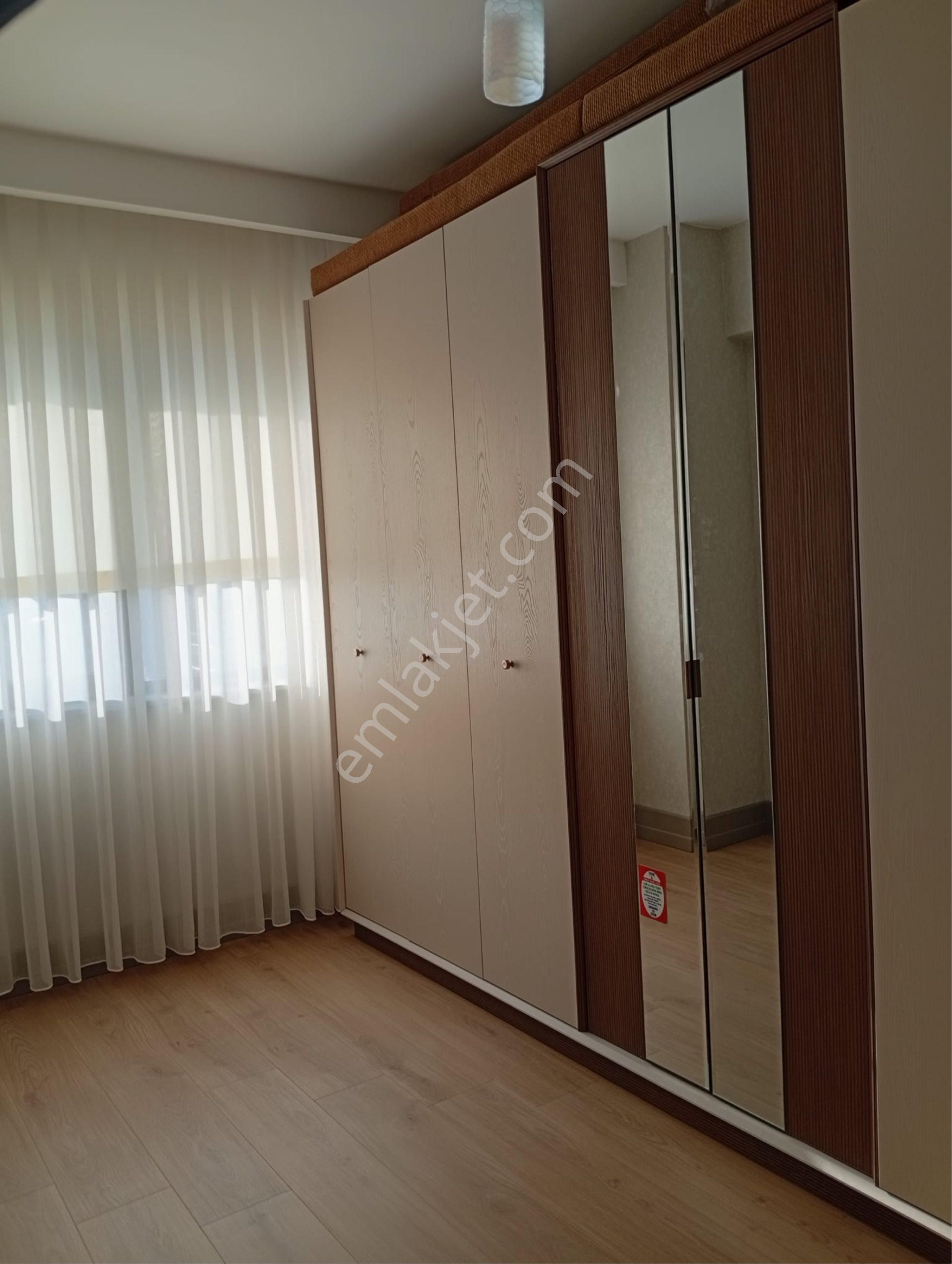 Cadde Üzerinde Süper Lüks Ara Kat 2+1 Satılık Daire - Görsel 13