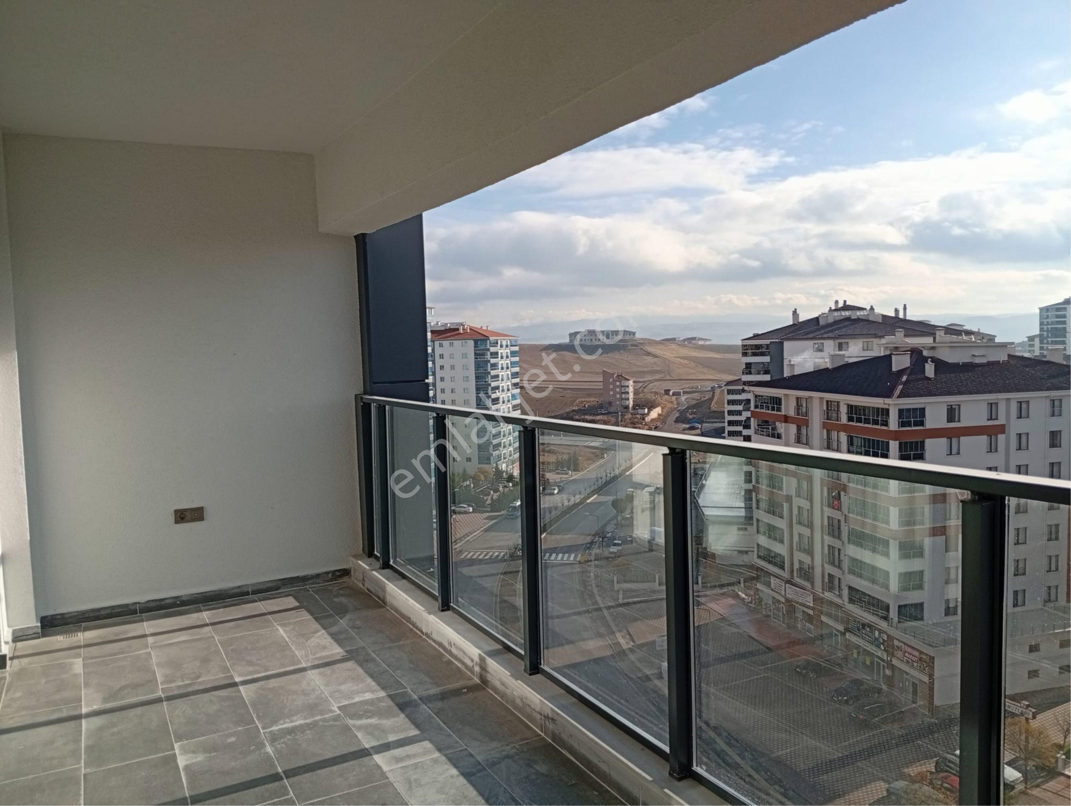 Cadde Üzerinde Süper Lüks Ara Kat 2+1 Satılık Daire - Görsel 8