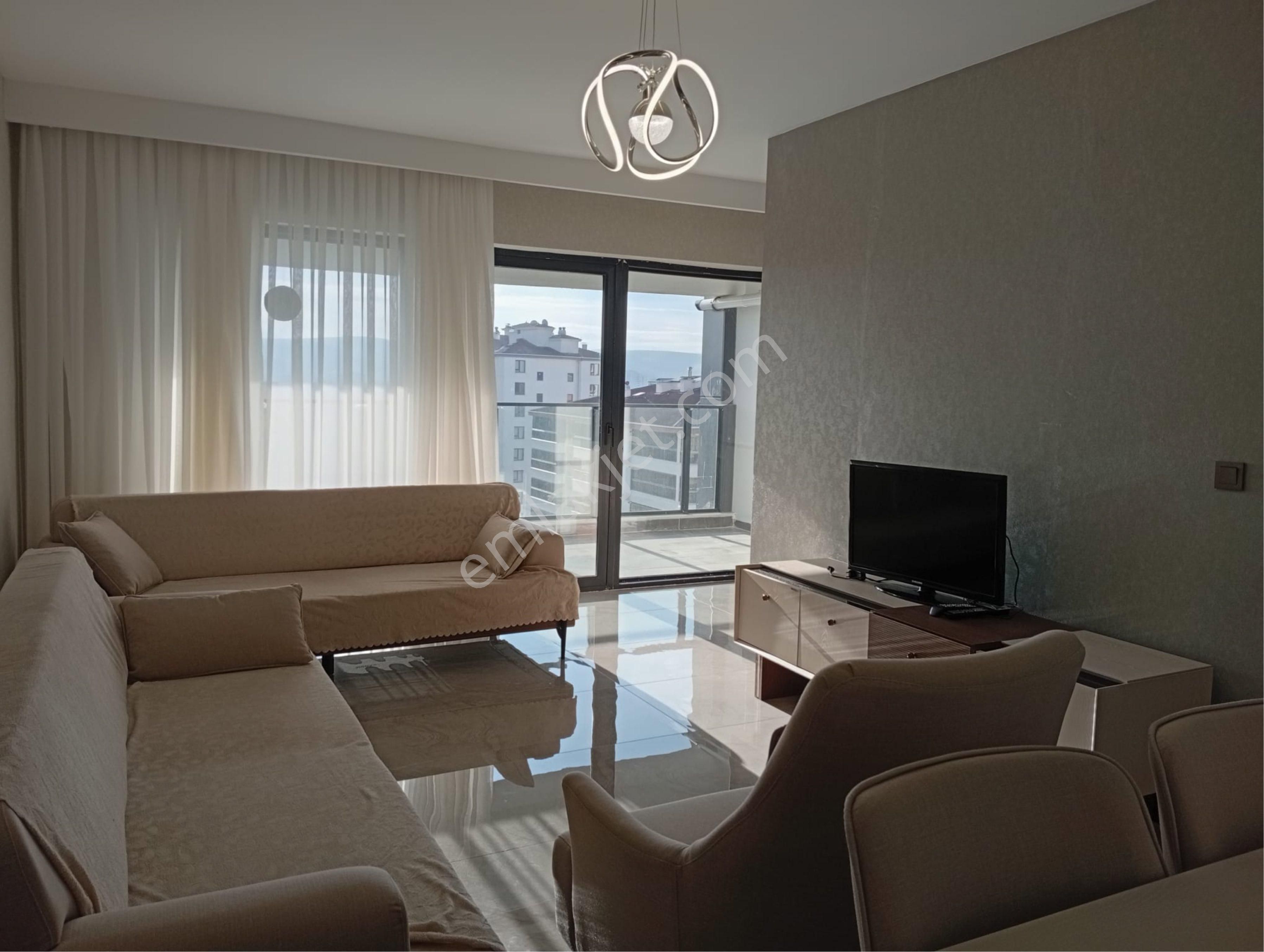 Cadde Üzerinde Süper Lüks Ara Kat 2+1 Satılık Daire - Görsel 3