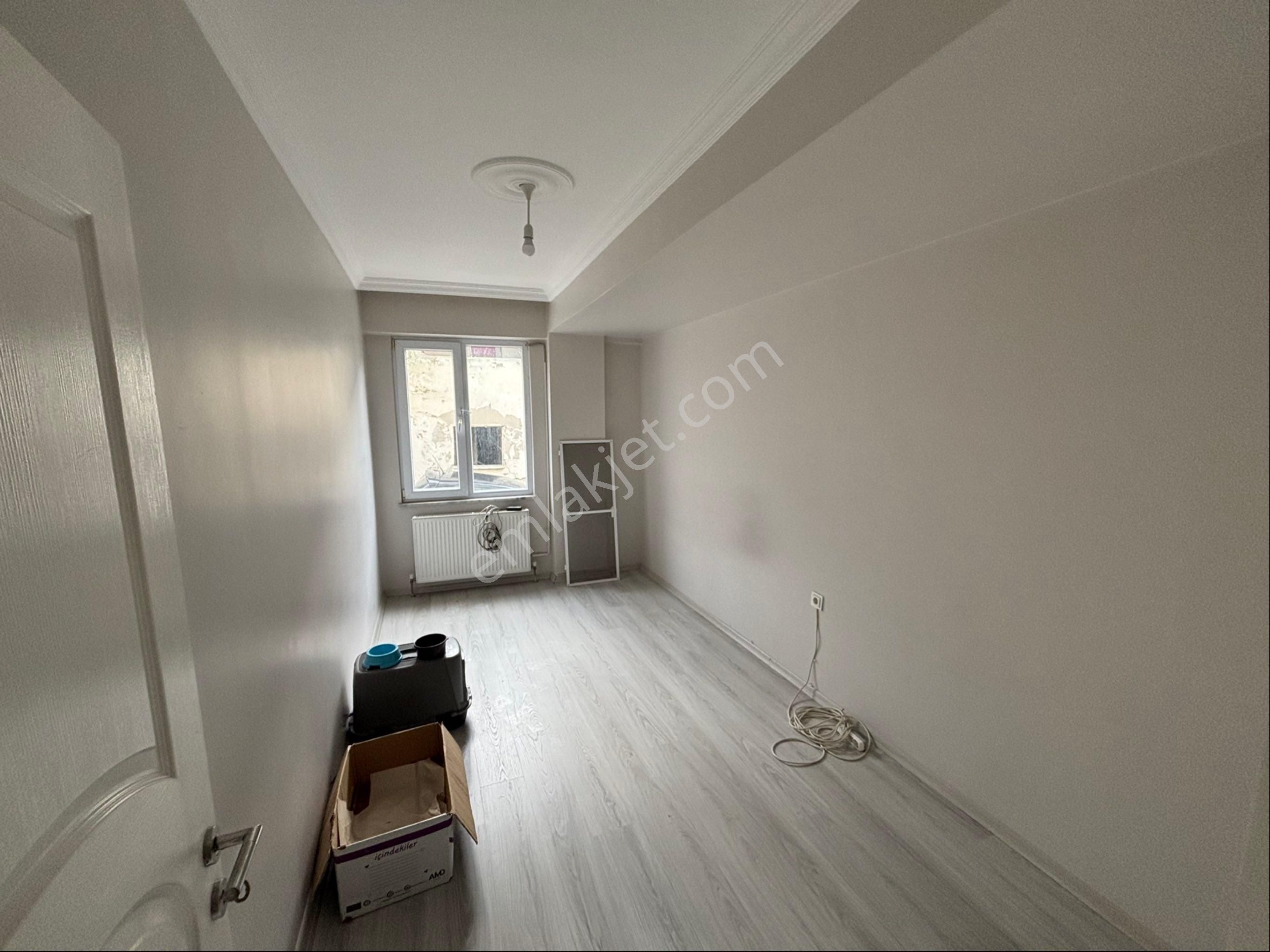 Ak Auto Gayrimenkul'dan Tekirdağ Süleymanpaşa Tekira Avm Yanı Kiralık Ters Dubleks Daire