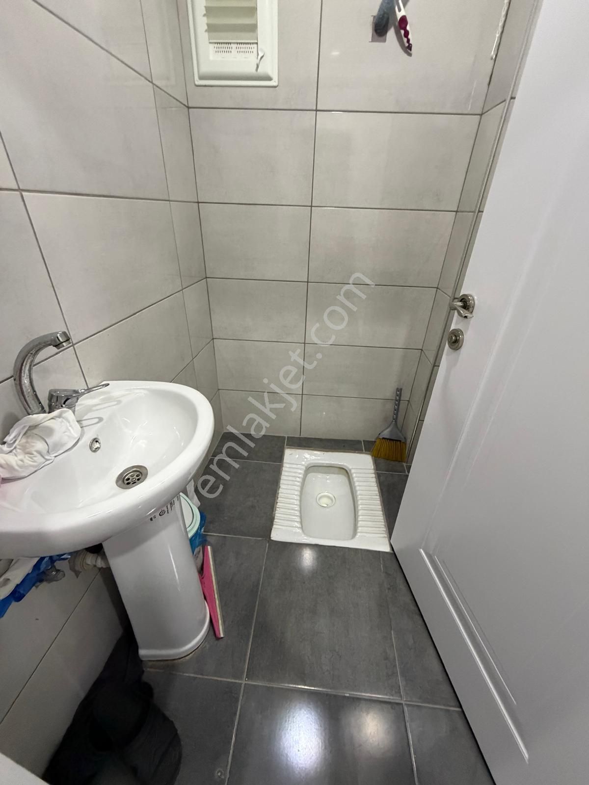 Beştelsizde Cadde Üzeri 3+1 Satılık Daire - Görsel 18