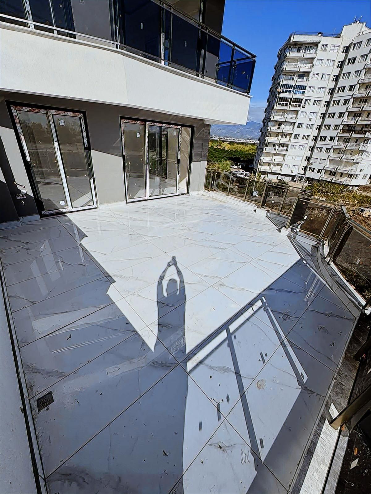 Gökhan Gökdemirden Site İçi Deniz Manzaralı Rezidans 1+1 Daire - Görsel 12