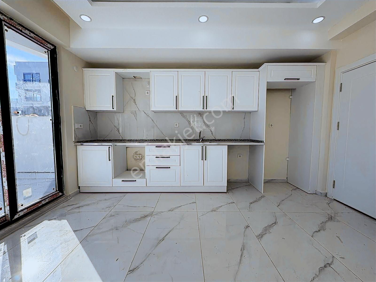 Gökhan Gökdemirden Site İçi Deniz Manzaralı Rezidans 1+1 Daire - Görsel 8