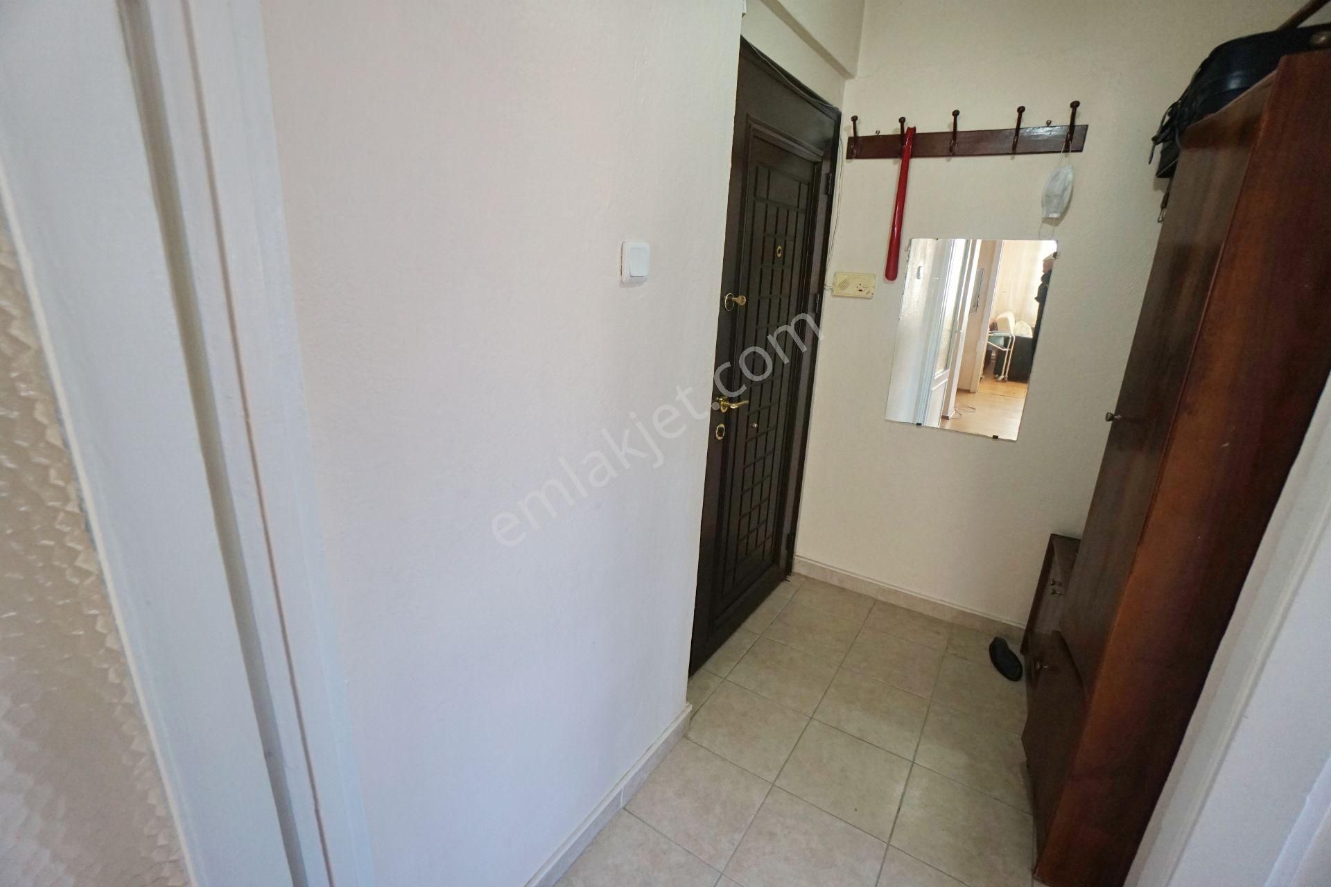 Meral R6401 Pakten Sk Metrobüse 5 Dk Marmaraya 10 Dk Mesafede Temiz 2+1 - Görsel 21