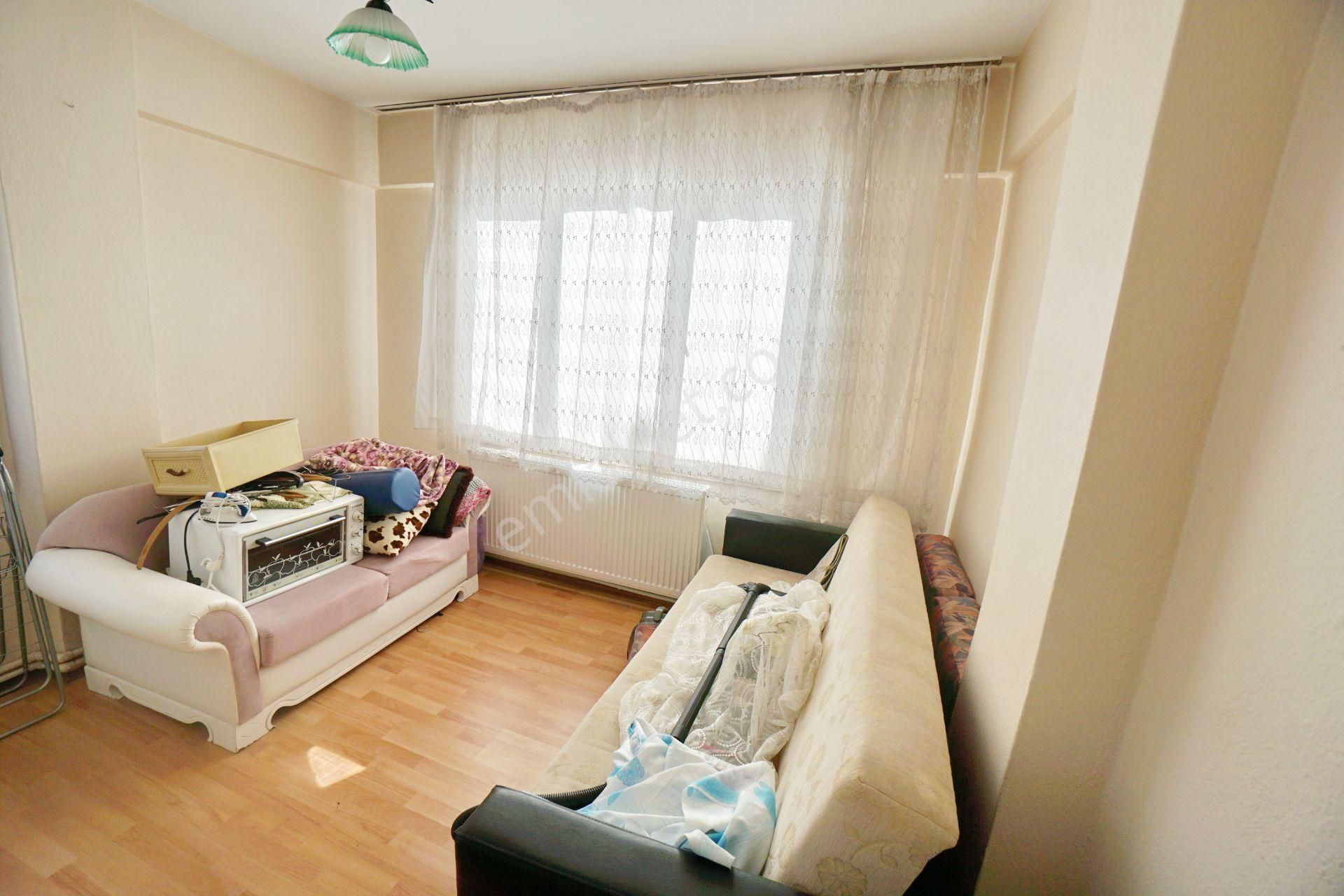 Meral R6401 Pakten Sk Metrobüse 5 Dk Marmaraya 10 Dk Mesafede Temiz 2+1 - Görsel 5