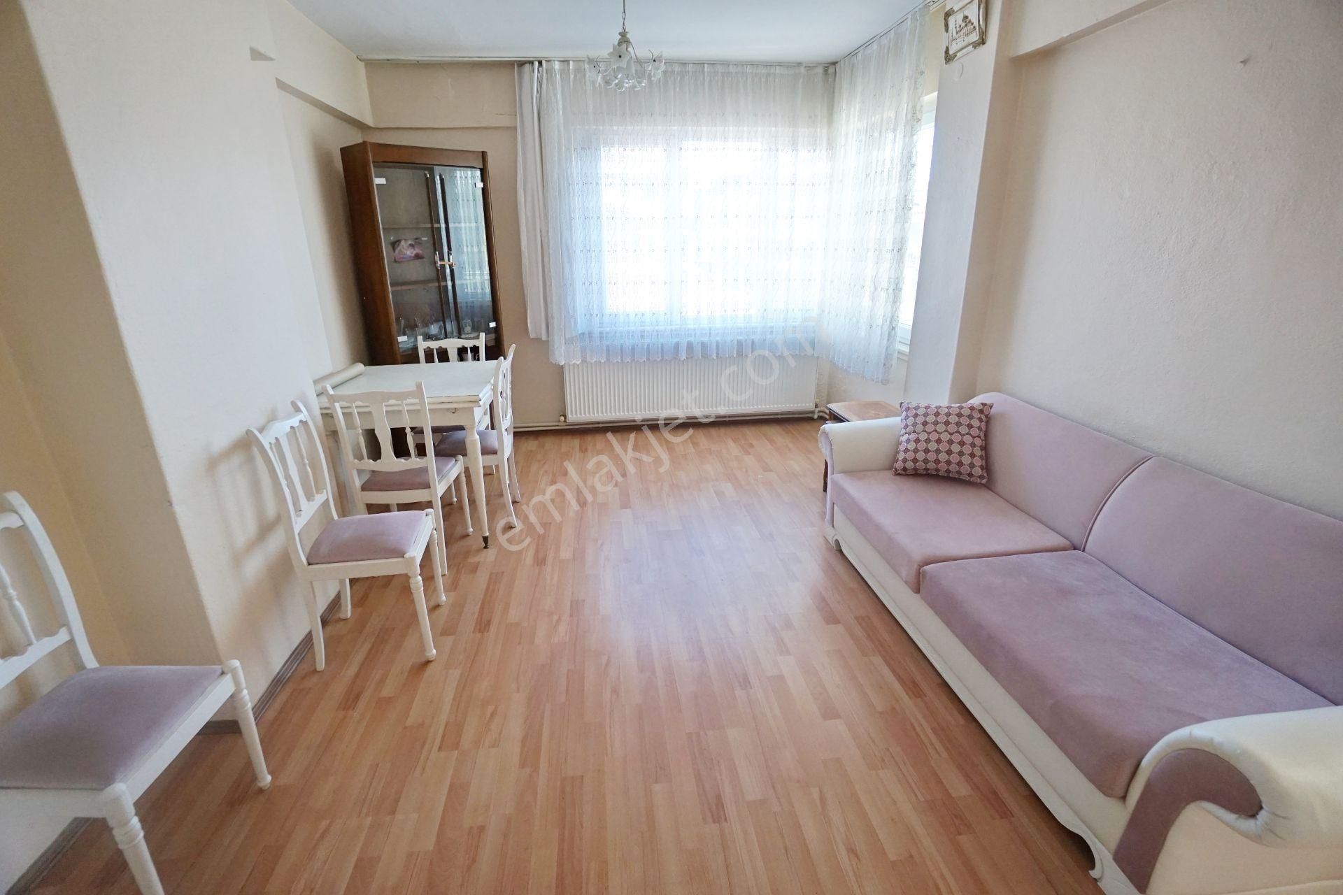 Meral R6401 Pakten Sk Metrobüse 5 Dk Marmaraya 10 Dk Mesafede Temiz 2+1