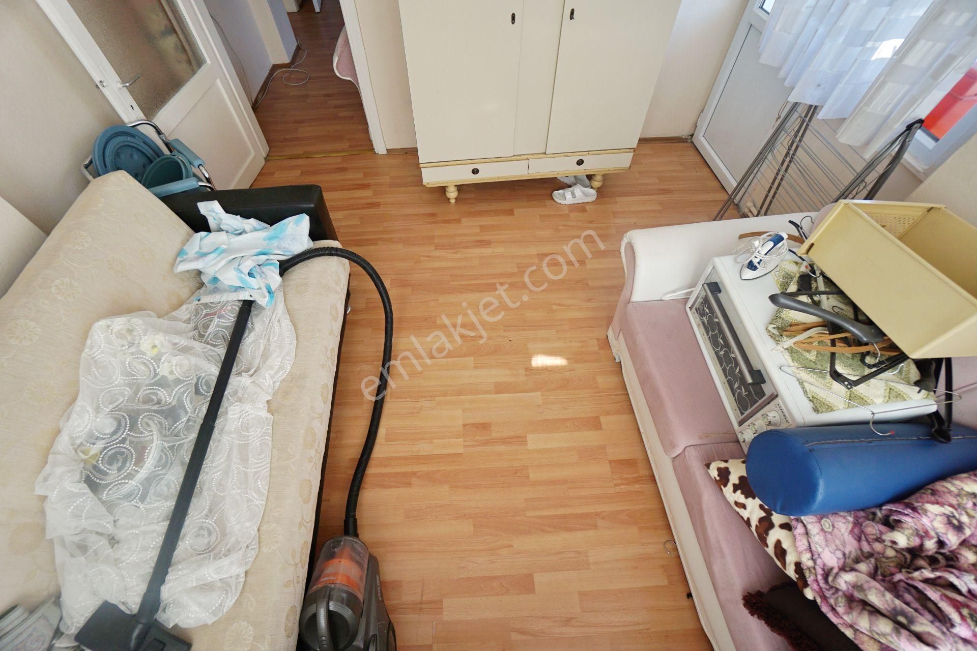 Meral R6401 Pakten Sk Metrobüse 5 Dk Marmaraya 10 Dk Mesafede Temiz 2+1 - Görsel 8