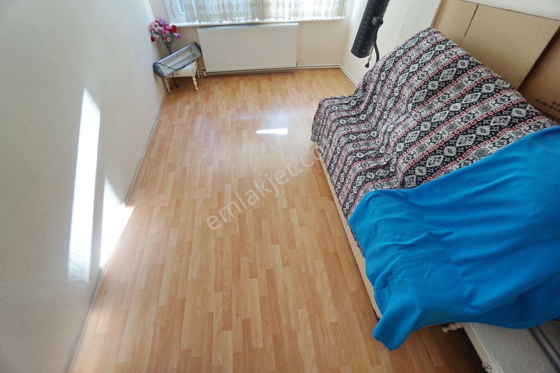 Meral R6401 Pakten Sk Metrobüse 5 Dk Marmaraya 10 Dk Mesafede Temiz 2+1 - Görsel 15