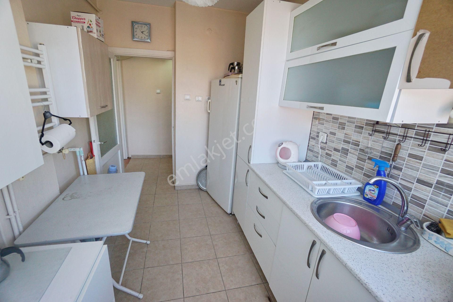 Meral R6401 Pakten Sk Metrobüse 5 Dk Marmaraya 10 Dk Mesafede Temiz 2+1 - Görsel 24