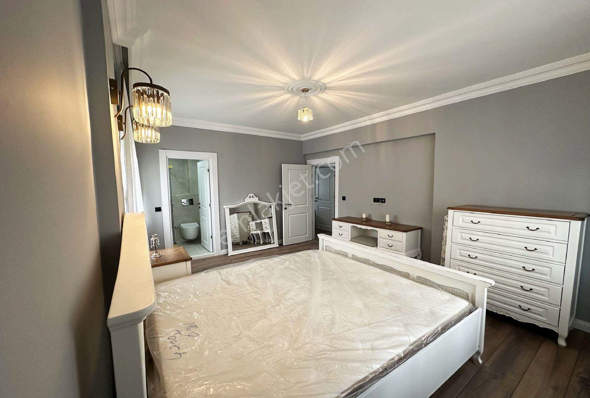 Lara Çağlayanda Kolejler Yakını Şık Mimar Tasarımlı 3+1 Daire - Görsel 26