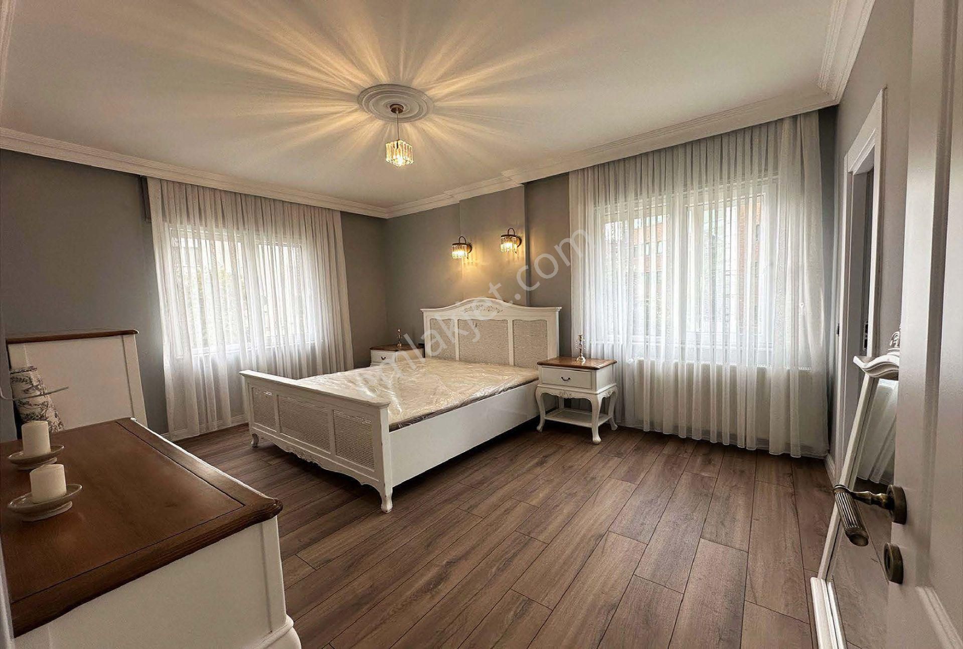 Lara Çağlayanda Kolejler Yakını Şık Mimar Tasarımlı 3+1 Daire - Görsel 24