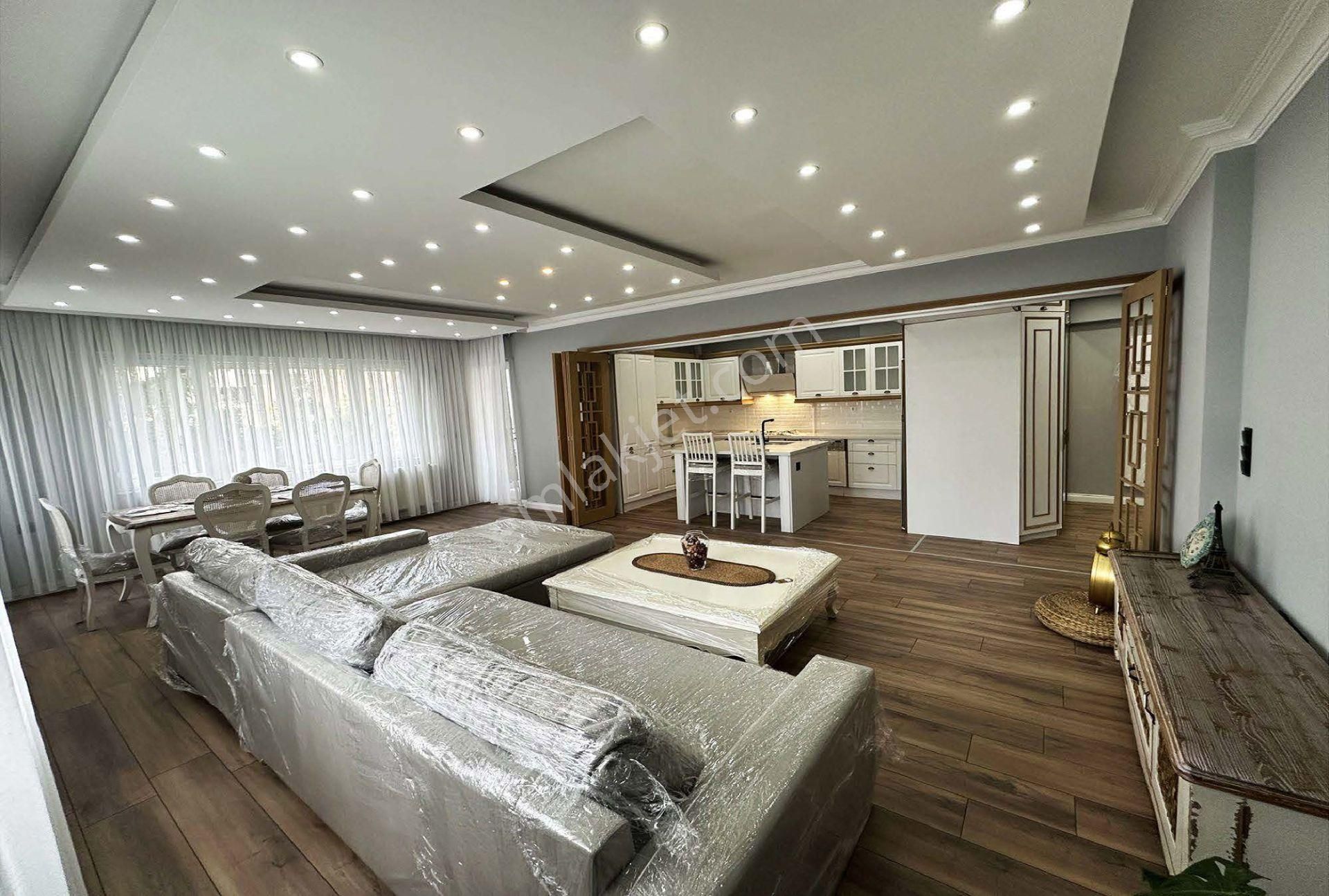 Lara Çağlayanda Kolejler Yakını Şık Mimar Tasarımlı 3+1 Daire - Görsel 5