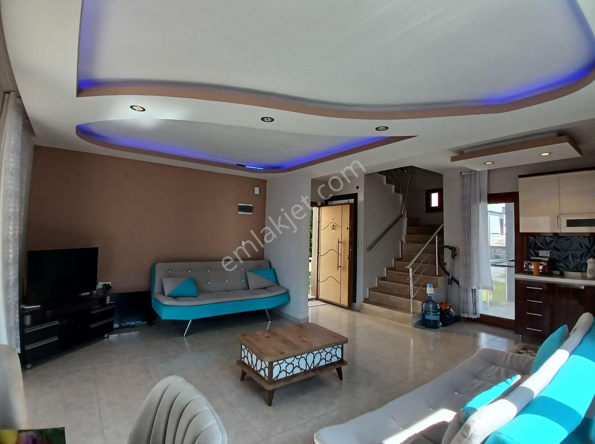 Havuzlu Site İçi Tam Müstakil Geniş Bahçeli Villa - Görsel 5