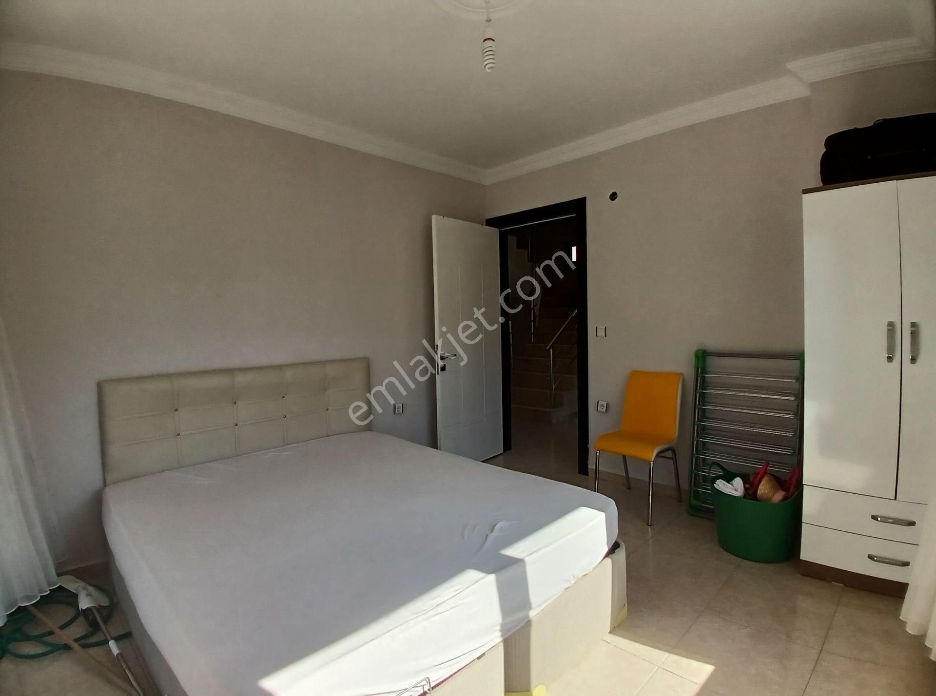 Havuzlu Site İçi Tam Müstakil Geniş Bahçeli Villa - Görsel 26