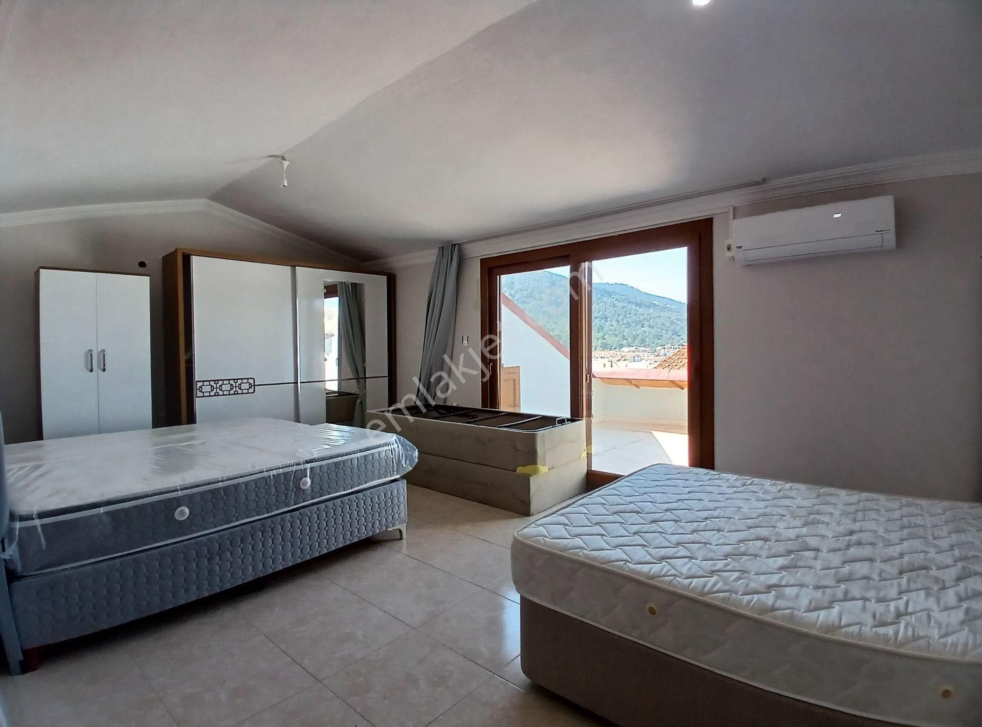 Havuzlu Site İçi Tam Müstakil Geniş Bahçeli Villa - Görsel 23