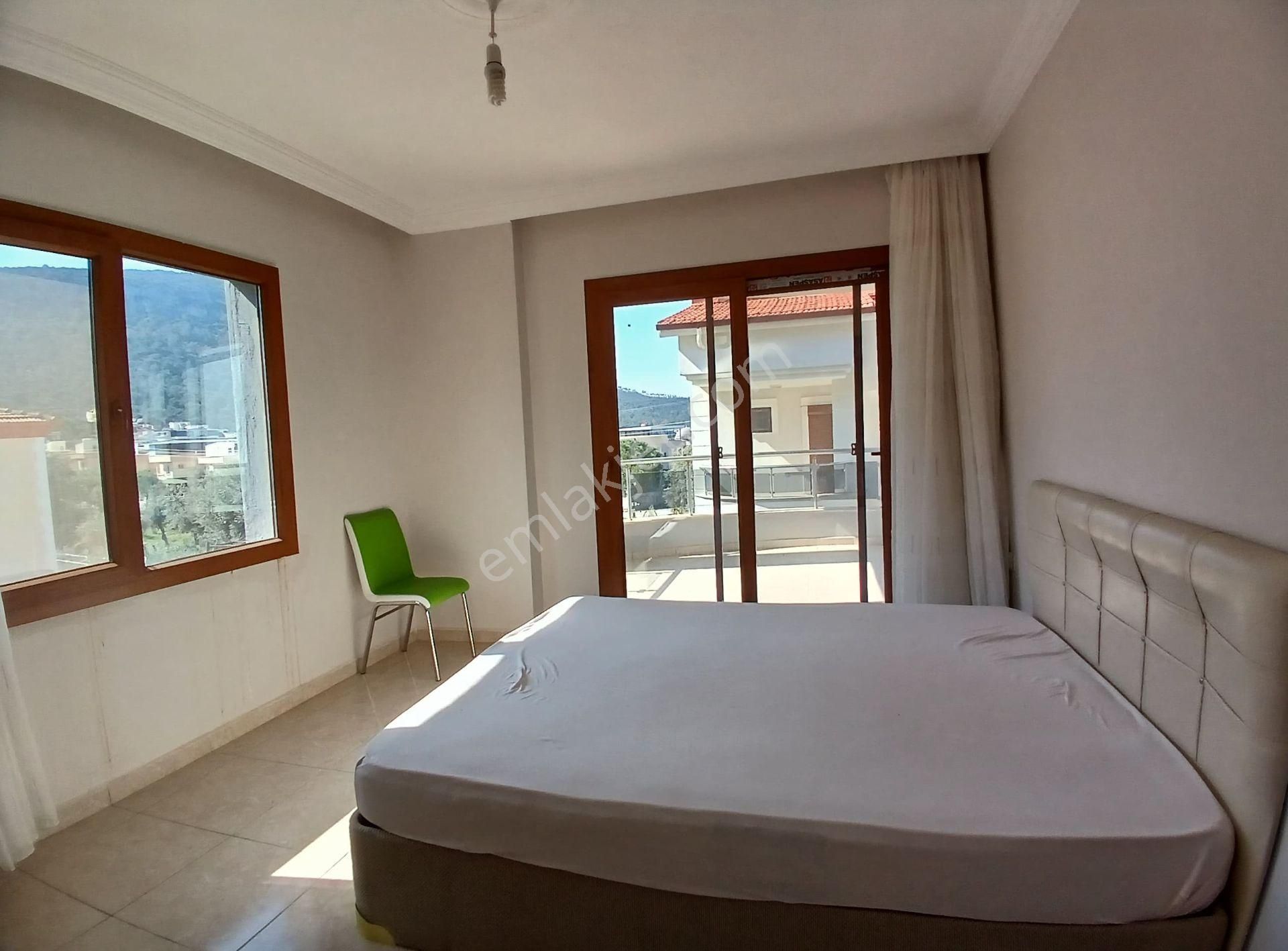 Havuzlu Site İçi Tam Müstakil Geniş Bahçeli Villa - Görsel 27