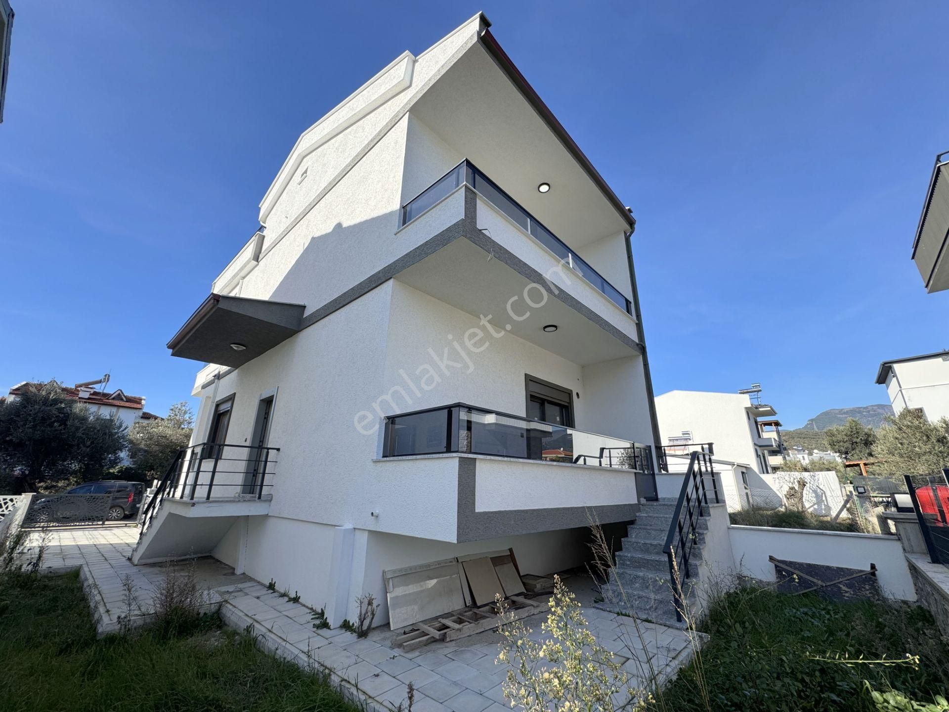 🟢 Güç'ten Güre'de Kazdağları & Deniz Manzaralı Teraslı Ebeveynli Lüx 3+1 Villa