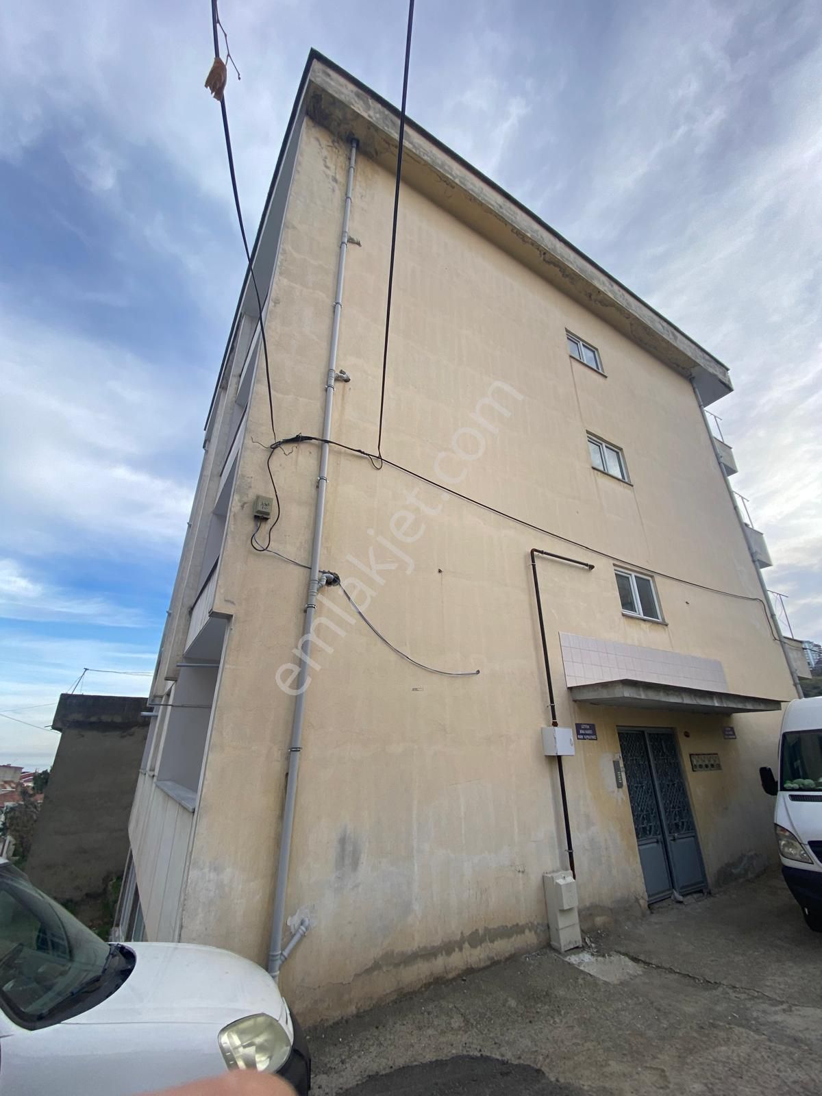 Trabzon Bahçecikte Kiralık 2+1 Eşyalı Daire - Görsel 15