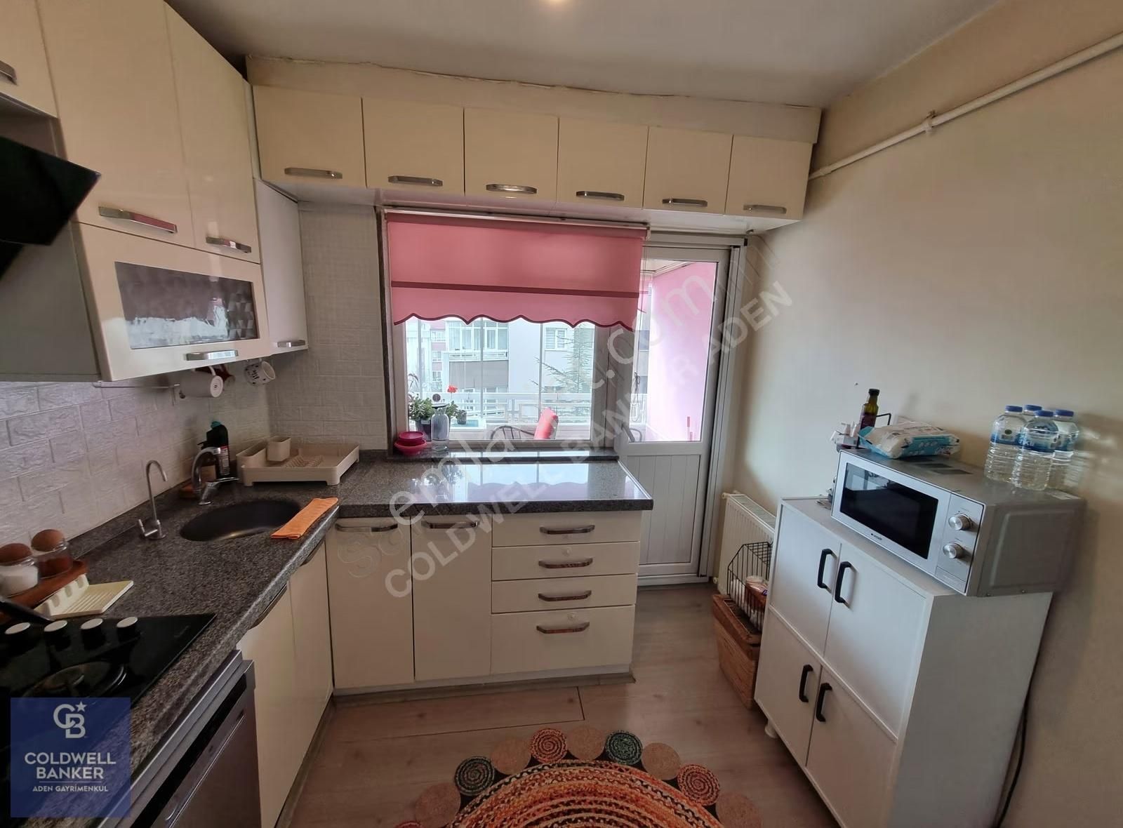 Güzelkent Mah.de Merkezi Konumda Ara Kat Yapılı 3+1 Satılık - Görsel 6