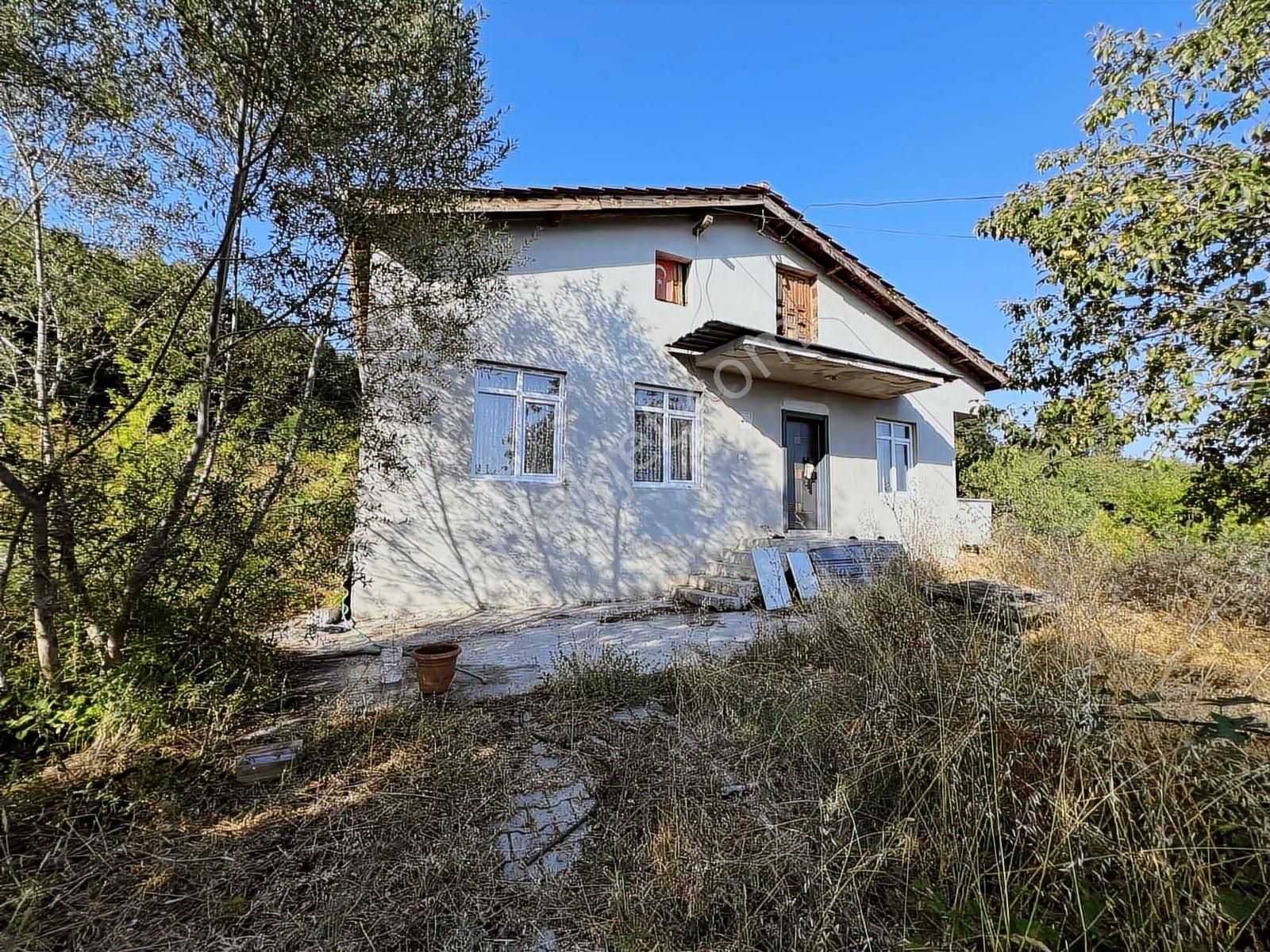 Kocaeli İzmit Dağköy Satılık Ev Ve 7731 M2 Tarla