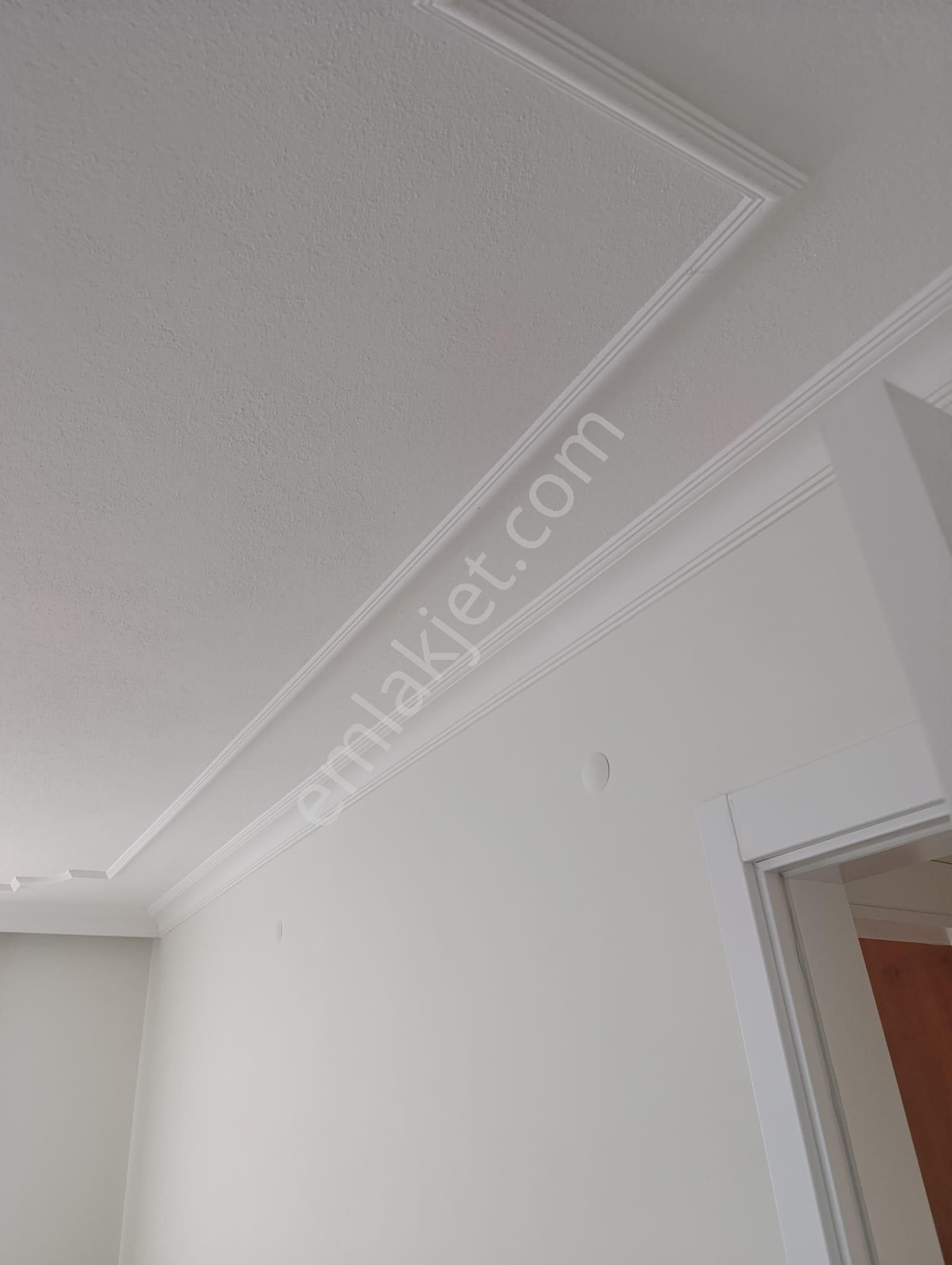 Şarkışla Hsk Rönesans Emlaktan Satılık Yeni Mahallede 3 Katlı 3+1 Komple Bina - Görsel 24