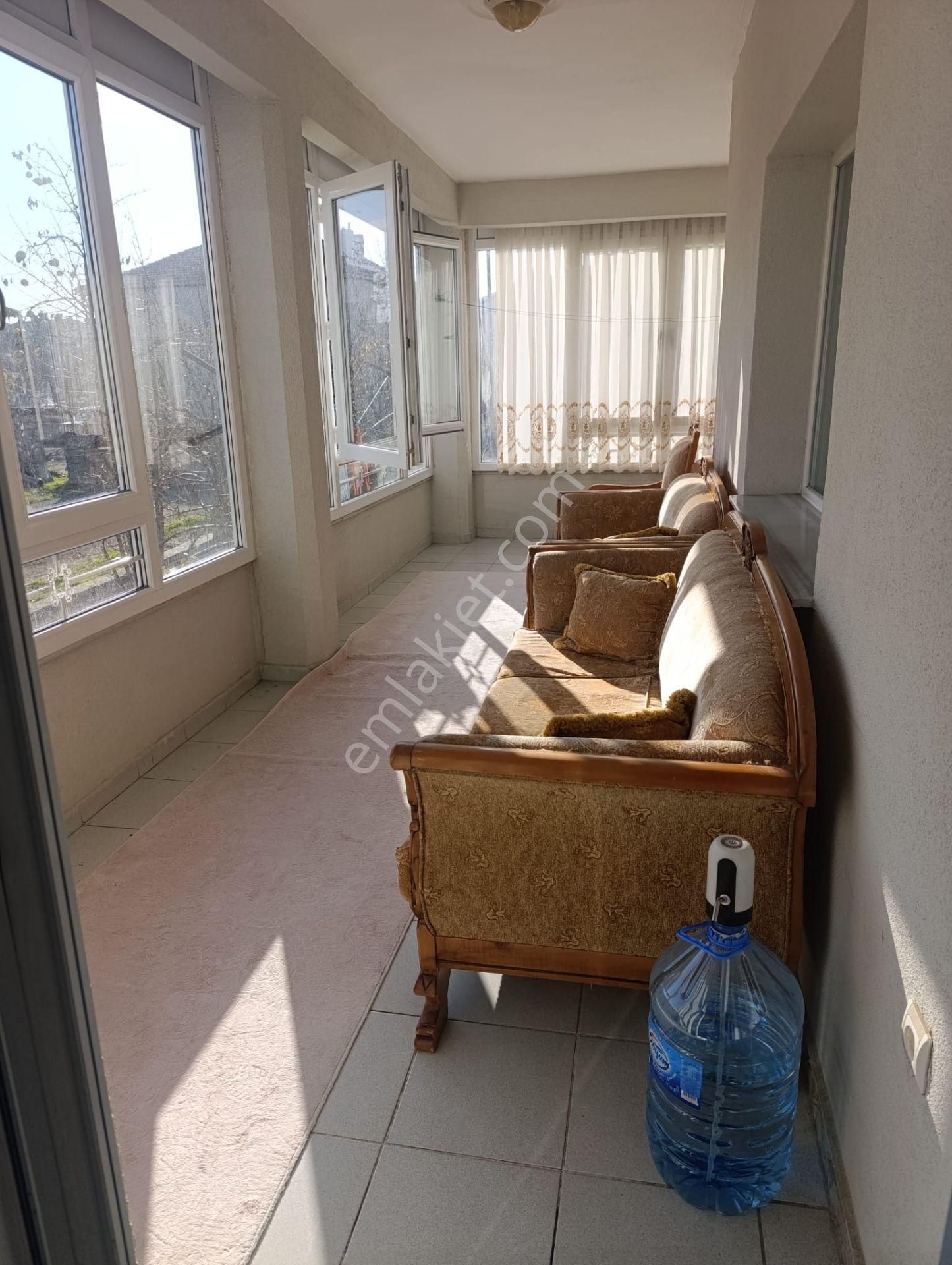 Şarkışla Hsk Rönesans Emlaktan Satılık Yeni Mahallede 3 Katlı 3+1 Komple Bina - Görsel 11