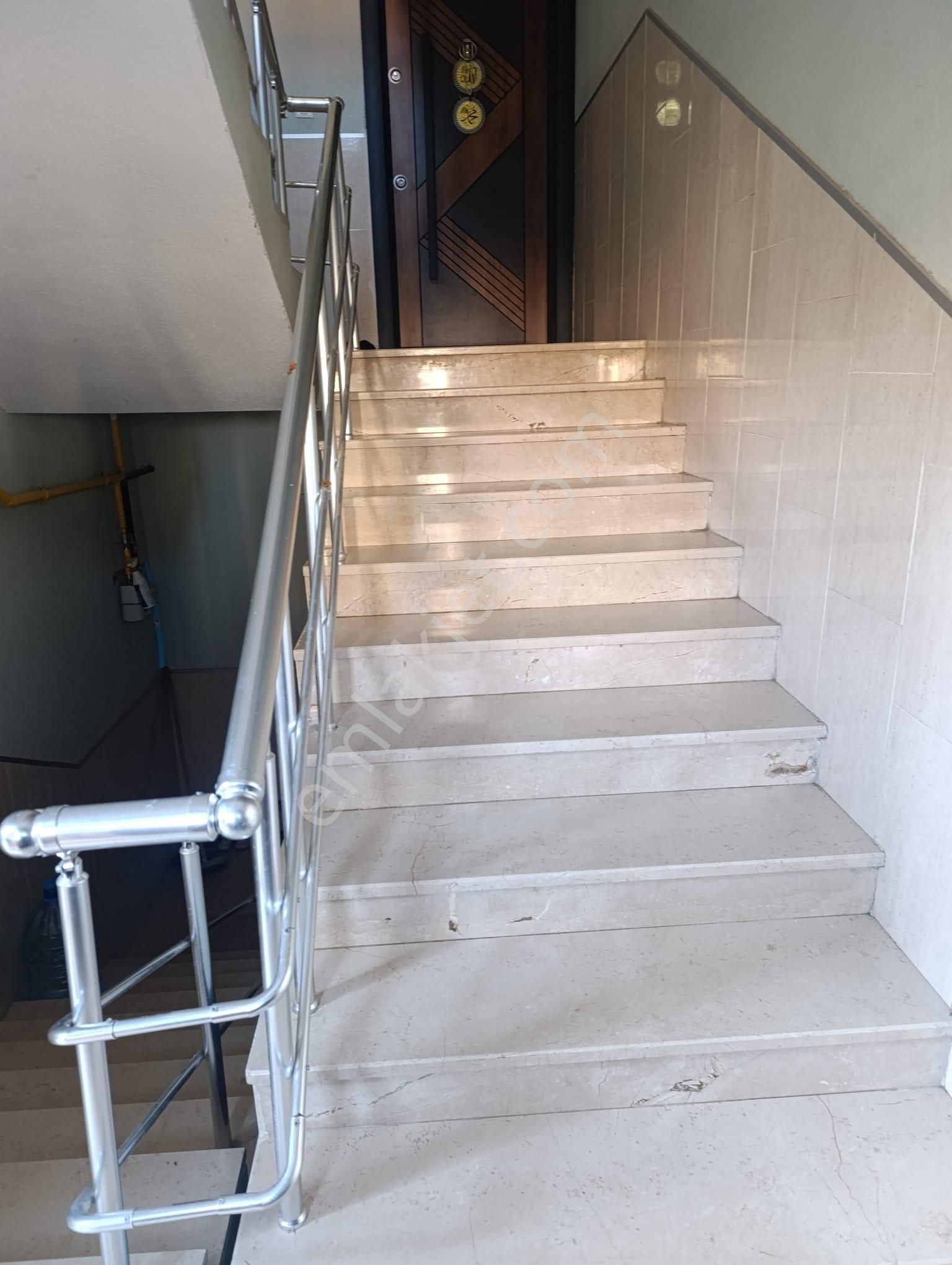 Şarkışla Hsk Rönesans Emlaktan Satılık Yeni Mahallede 3 Katlı 3+1 Komple Bina - Görsel 25