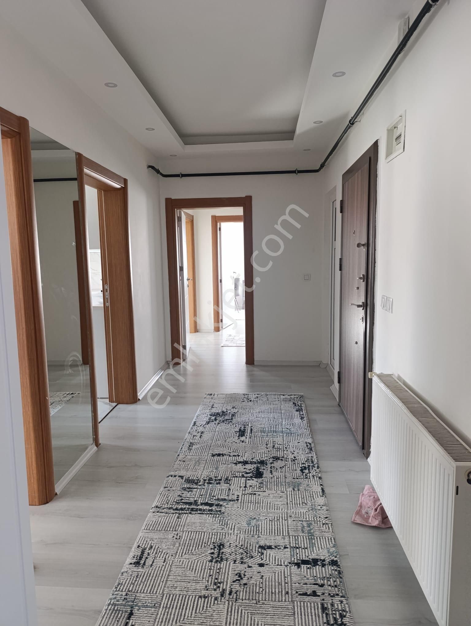 Şarkışla Hsk Rönesans Emlaktan Satılık Yeni Mahallede 3 Katlı 3+1 Komple Bina - Görsel 7