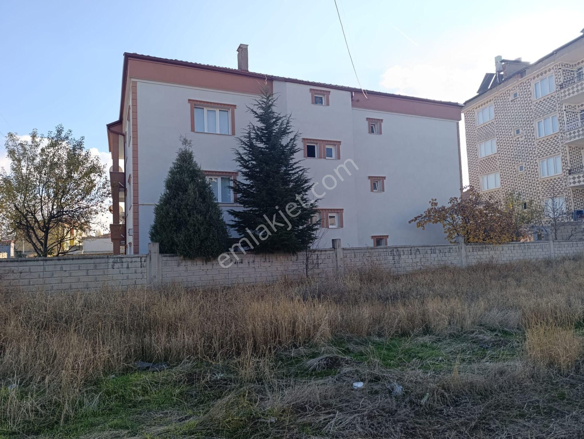 Şarkışla Hsk Rönesans Emlaktan Satılık Yeni Mahallede 3 Katlı 3+1 Komple Bina - Görsel 4