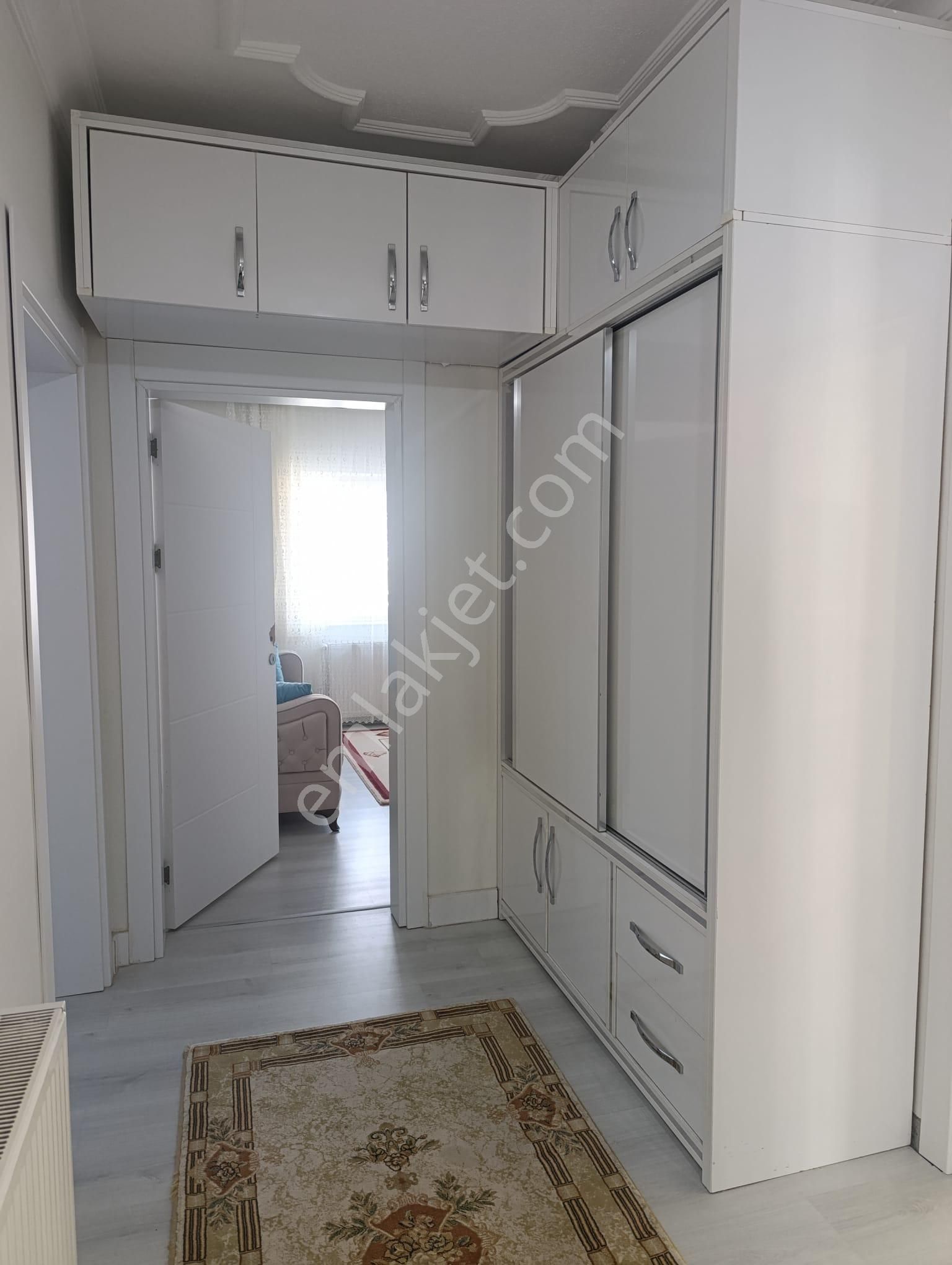 Şarkışla Hsk Rönesans Emlaktan Satılık Yeni Mahallede 3 Katlı 3+1 Komple Bina - Görsel 17