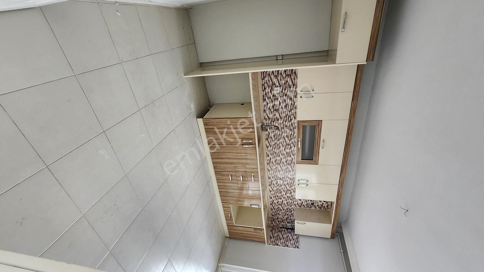 Kariyer'den Yenimah Fera Sitesi 3+1 İçi Yapılı Zemin Kat Kiralık - Görsel 5