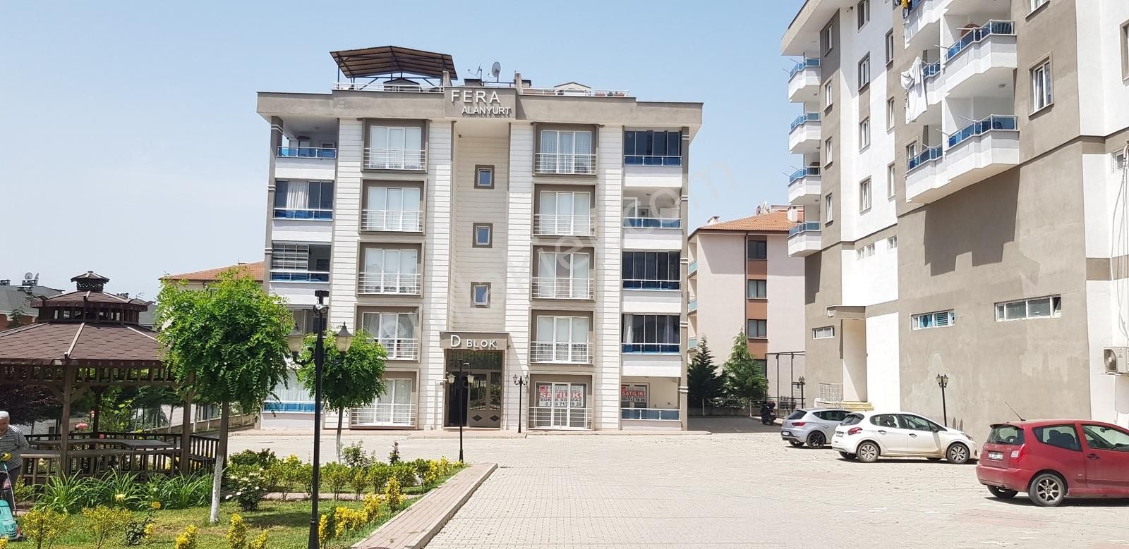 Kariyer'den Yenimah Fera Sitesi 3+1 İçi Yapılı Zemin Kat Kiralık