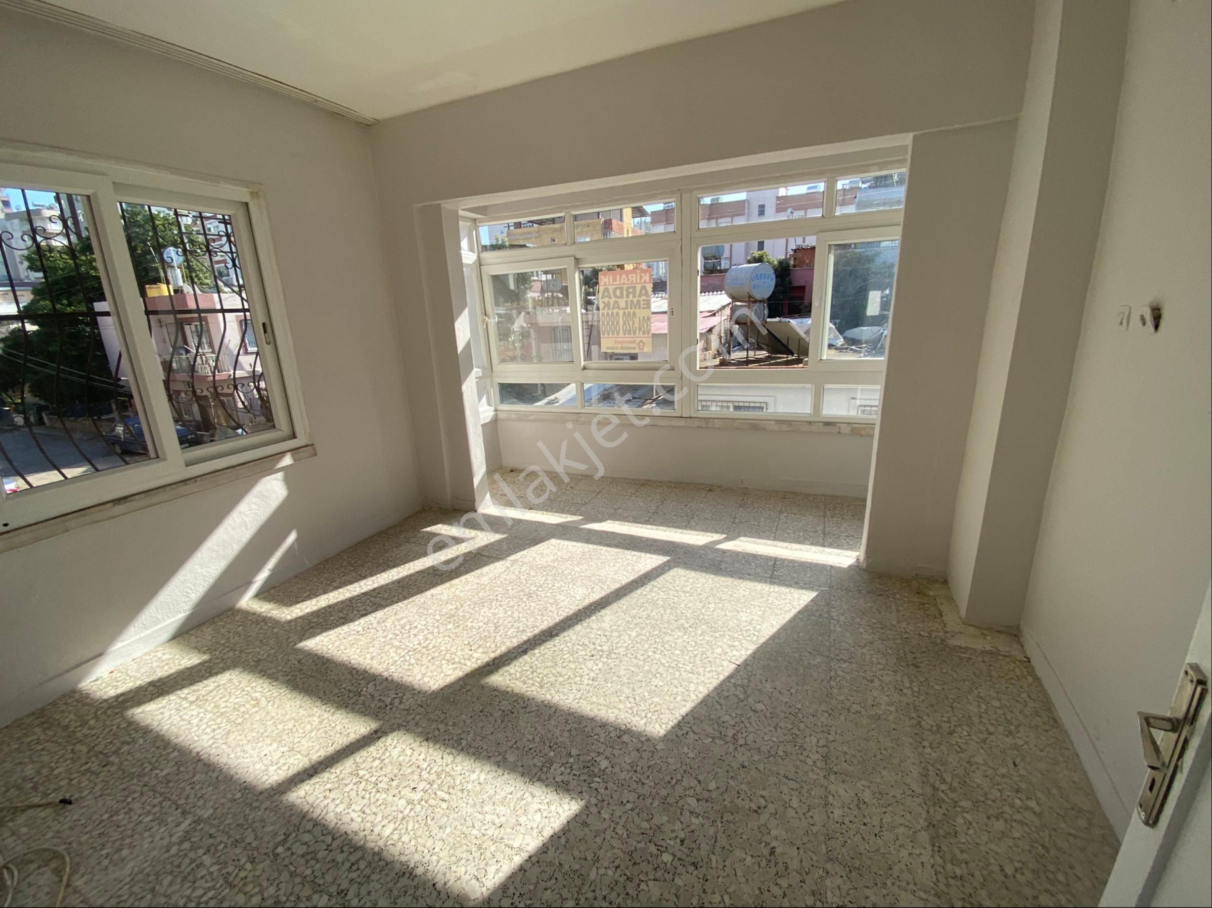 Ardadan Mersin Yenişehir Hürriyetde Kiralık 2+1 Daire - Görsel 7