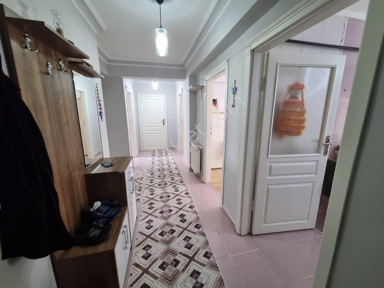 *** 7 Ay Önce Yenilenmiş 3+1 Satılık *** - Görsel 11