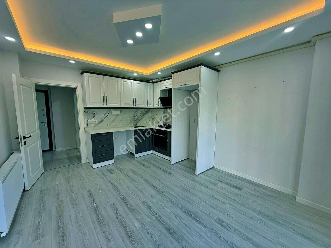 Uytun'dan Akçay Altınkum'da Doğalgazlı Cam Balkonlu 1+1 Kiralık