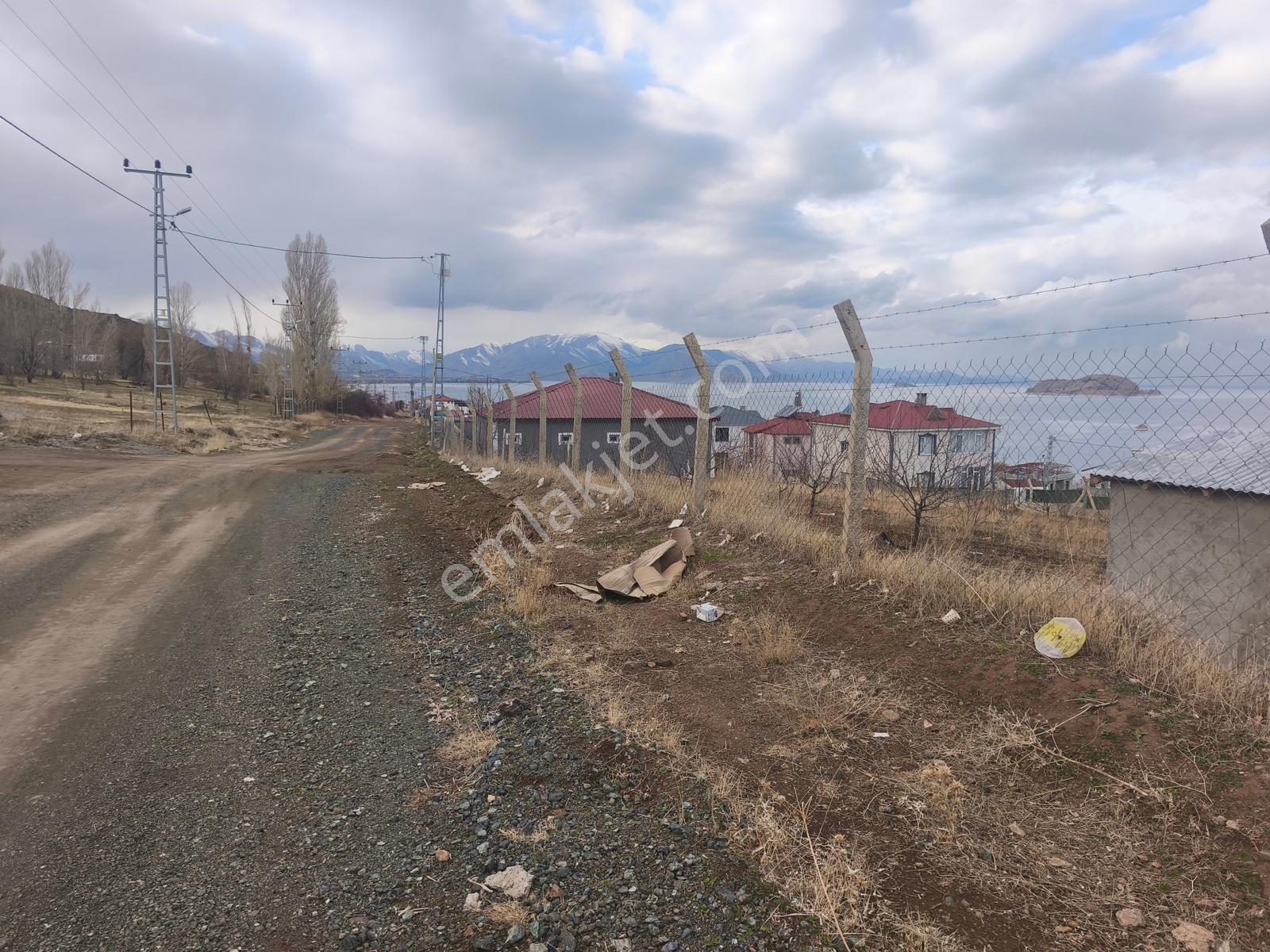 Akdamar Adası Manzaralı Satılık 1189 M2 Arsa - Görsel 4