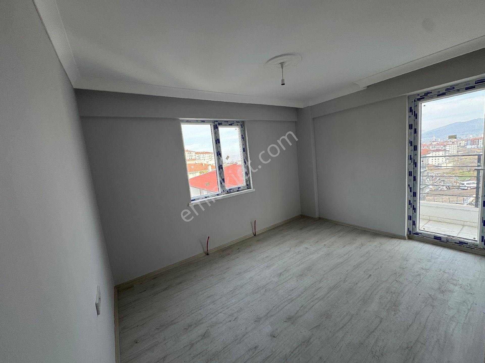 Pi-emlak'tan Beşikkaya Mahallesi İstanbul Borsa Lise - Görsel 15