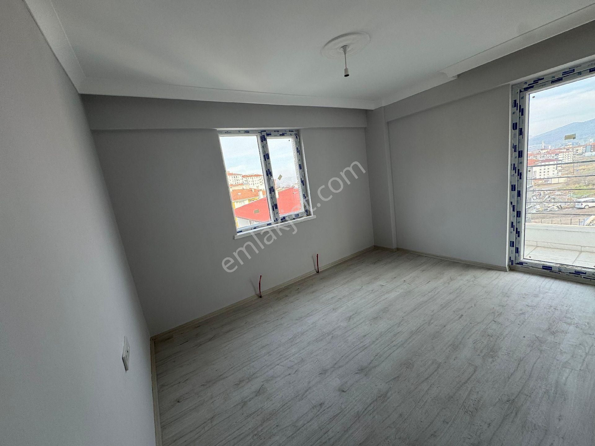 Pi-emlak'tan Beşikkaya Mahallesi İstanbul Borsa Lise - Görsel 9