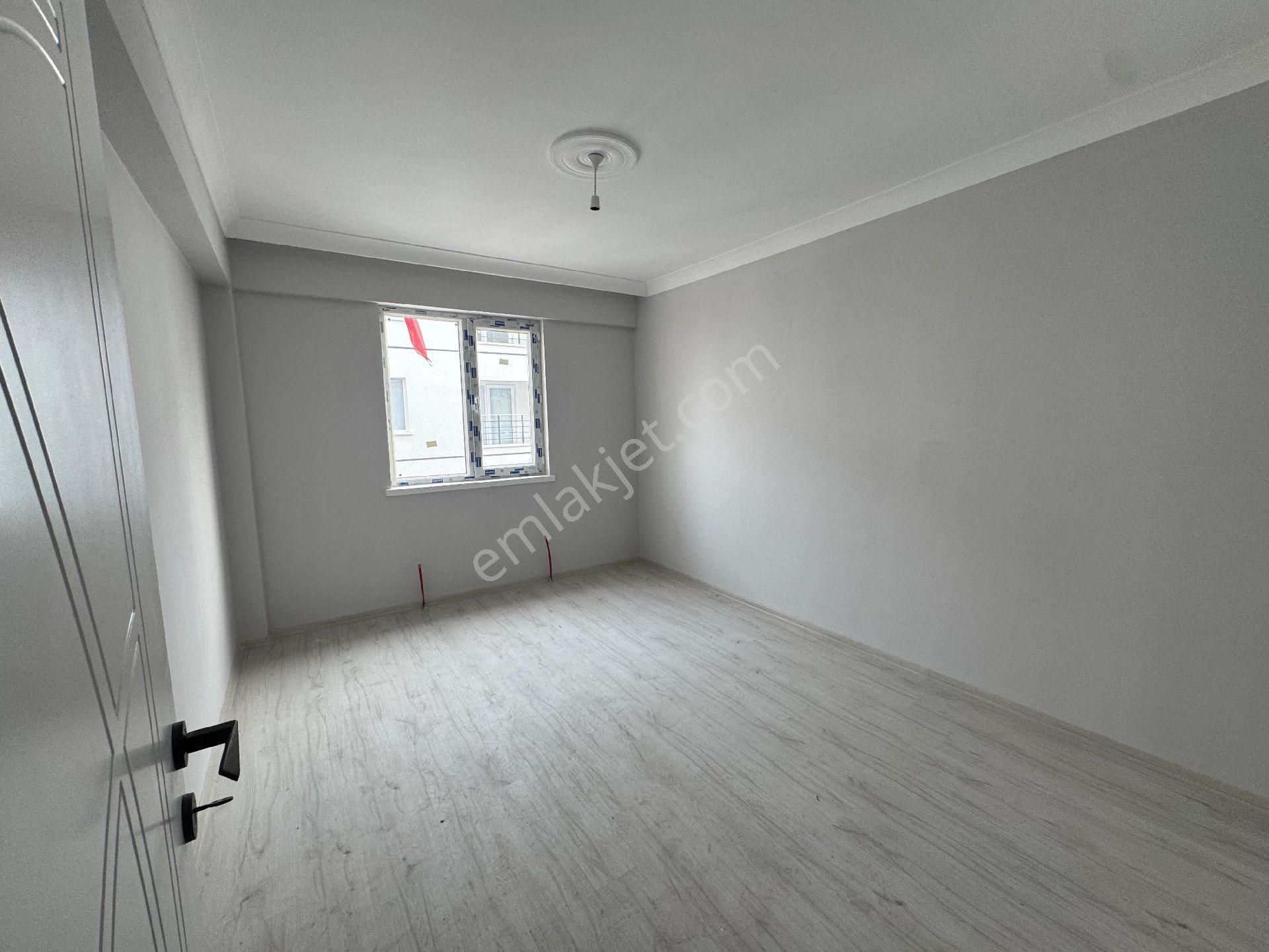 Pi-emlak'tan Beşikkaya Mahallesi İstanbul Borsa Lise - Görsel 23