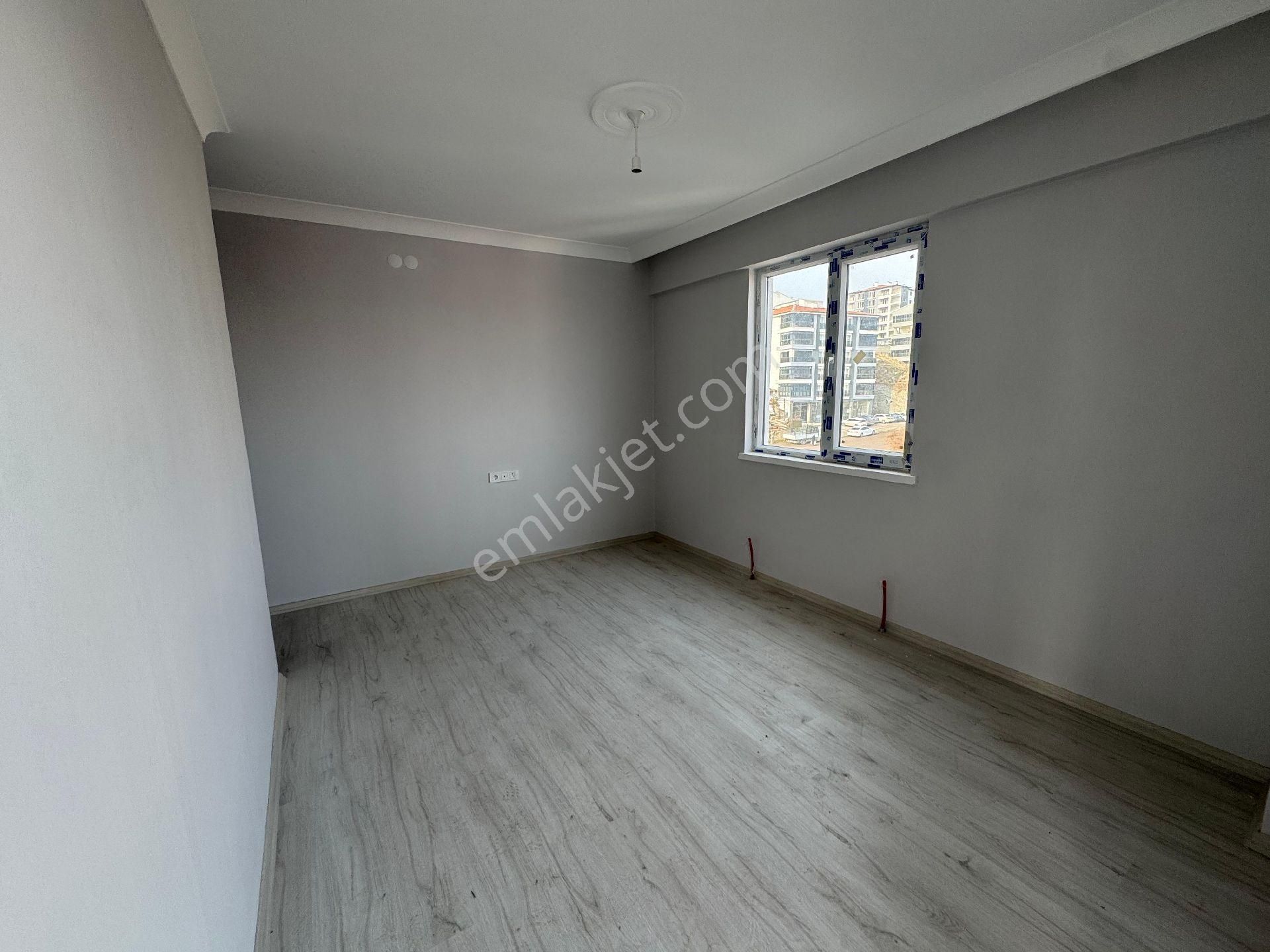 Pi-emlak'tan Beşikkaya Mahallesi İstanbul Borsa Lise - Görsel 8