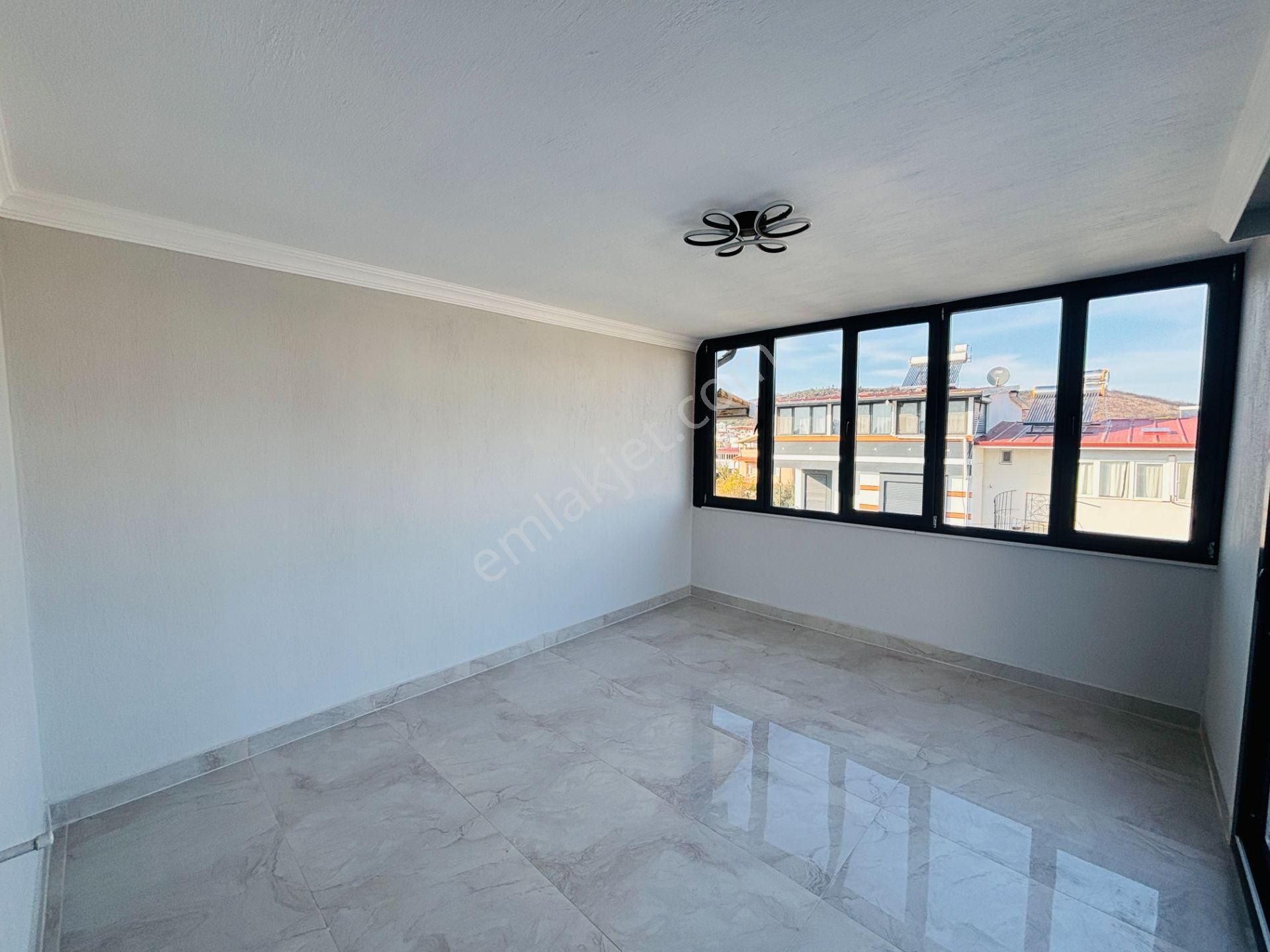 İzmir Seferihisar Doğanbey'de 210m2 Bağımsız Lüks Bahçeli Satılık 3+1 Villa - Görsel 31