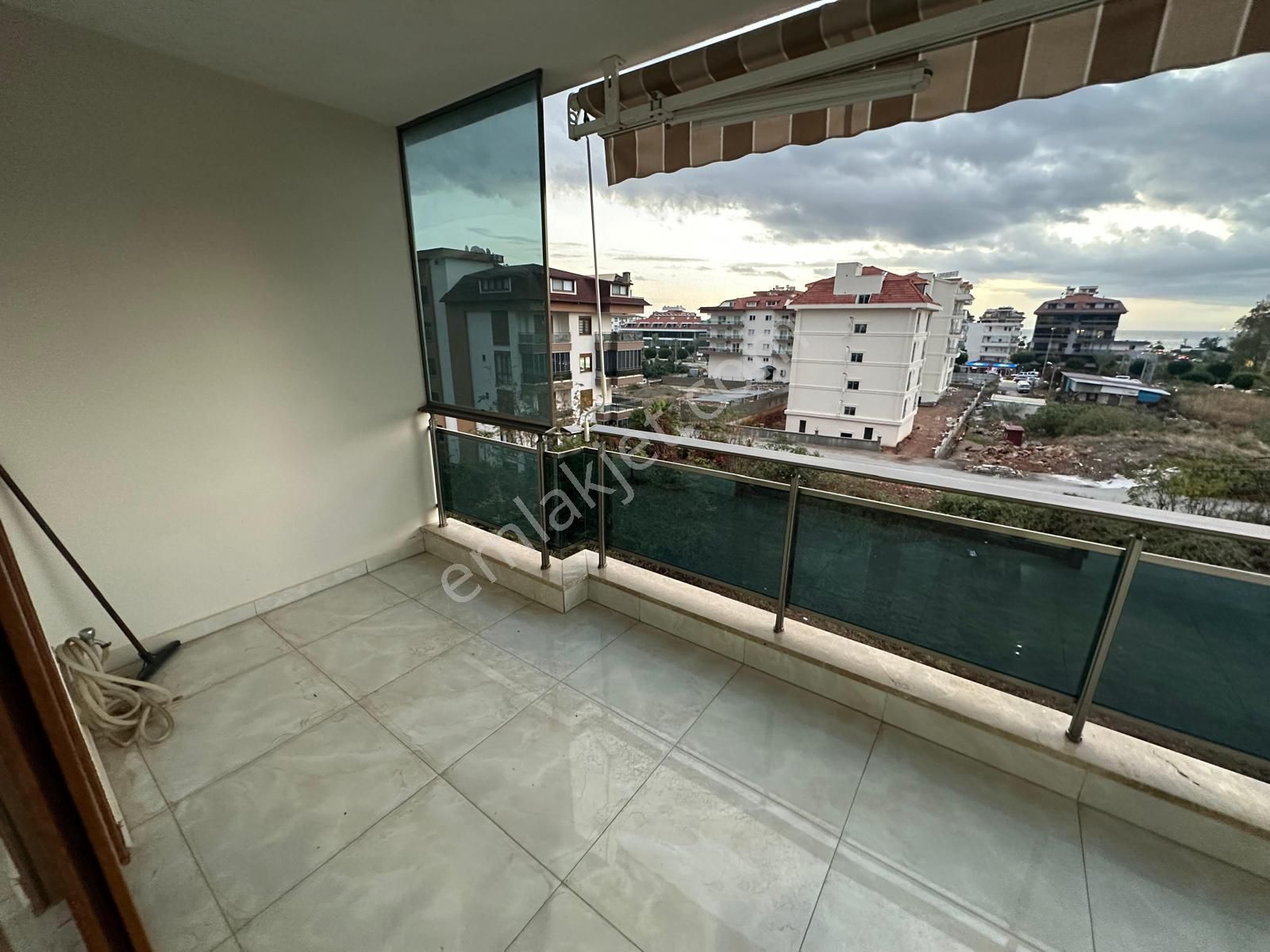 Alanya Kestel'de Denize 300 M Sosyal Aktiviteli 4+1 Dublex - Görsel 12