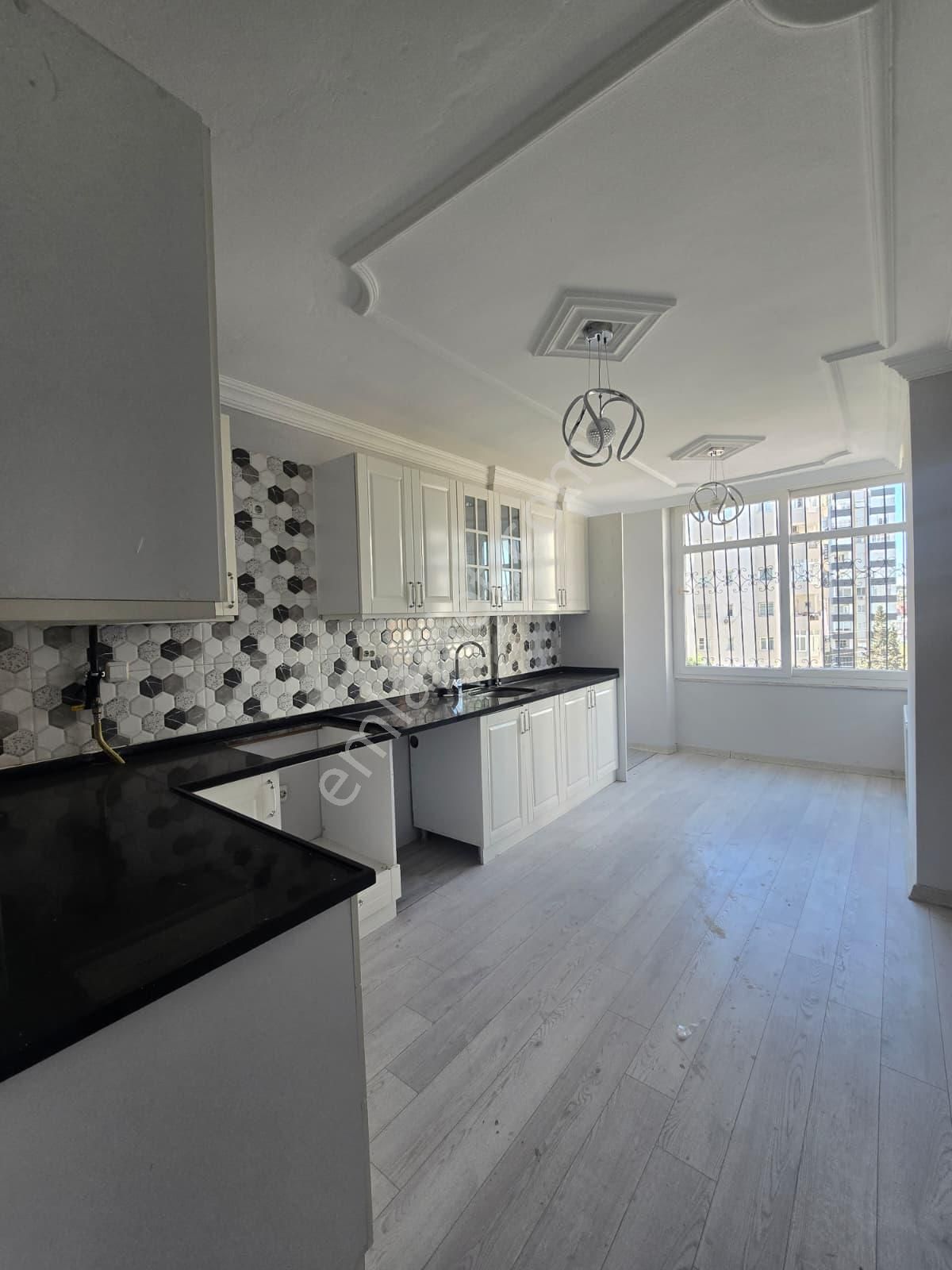 Stilpark'tan Süleyman Demirel Bul. 4+1 K.mutfak Satlık Daire - Görsel 2