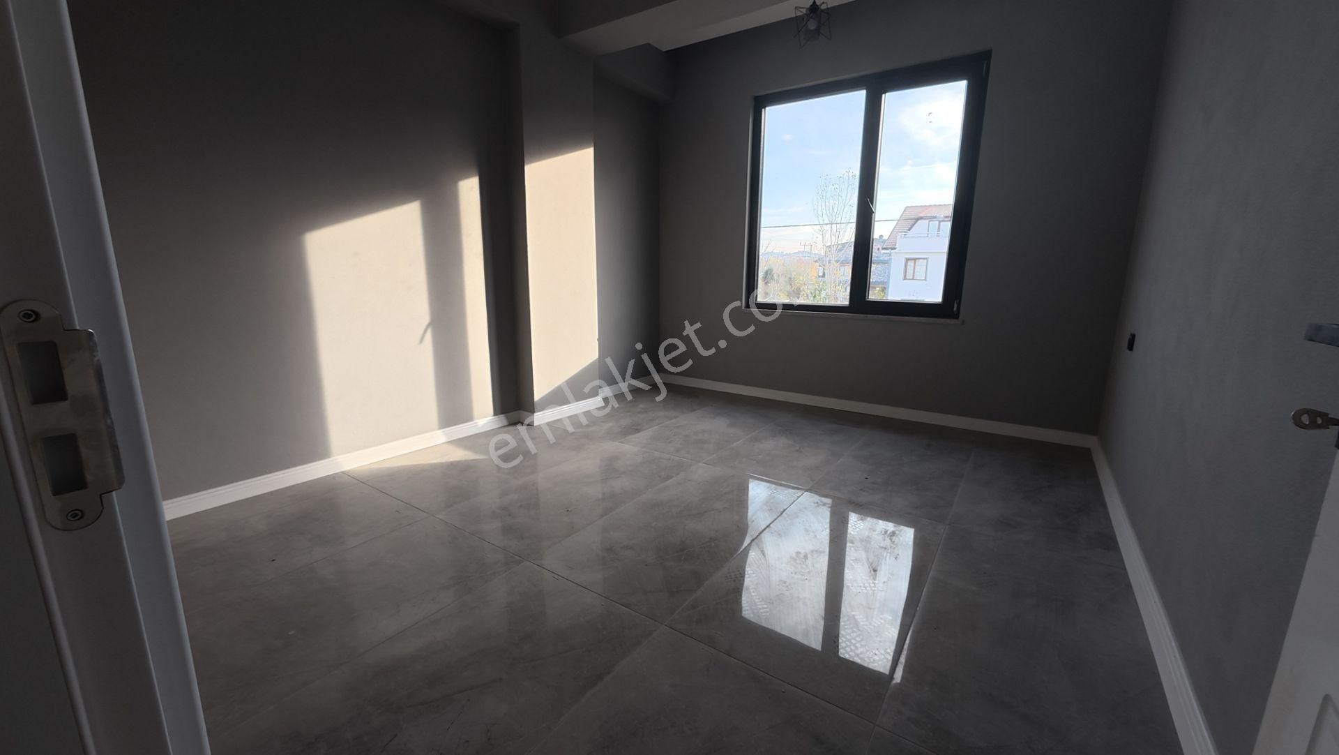 Kocaali De Modern Tasarımlı, Bahçeli 3+1 Villa - Görsel 16