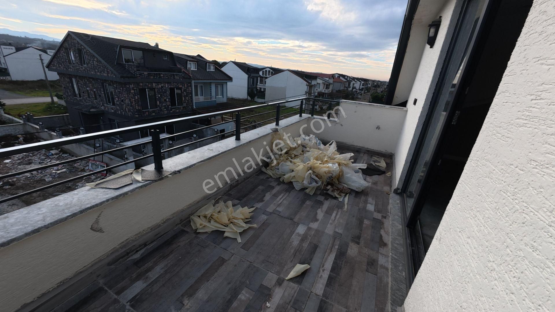 Kocaali De Modern Tasarımlı, Bahçeli 3+1 Villa - Görsel 33