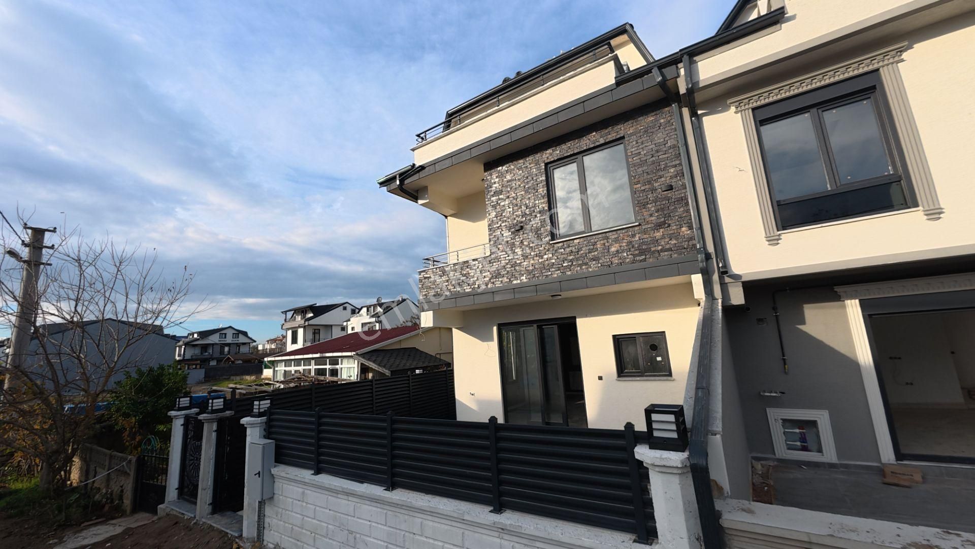 Kocaali De Modern Tasarımlı, Bahçeli 3+1 Villa - Görsel 2