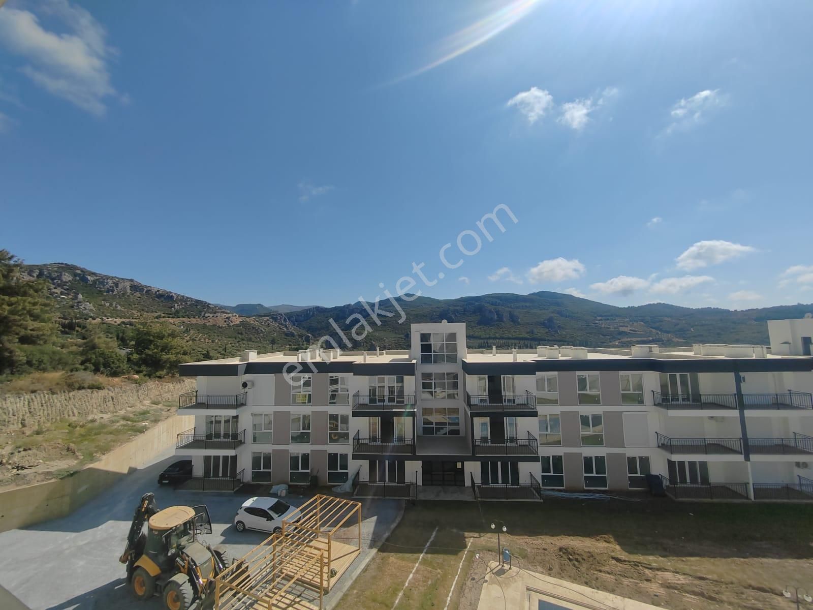 Kuşadası Kirazlı Köyü Arasında Satılık Manzaralı 3+1 Daire - Görsel 19