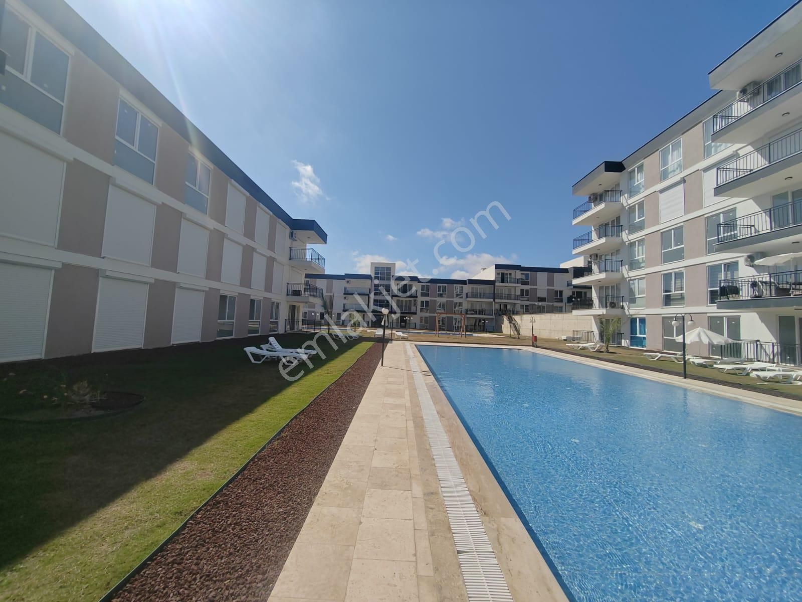 Kuşadası Kirazlı Köyü Arasında Satılık Manzaralı 3+1 Daire - Görsel 2