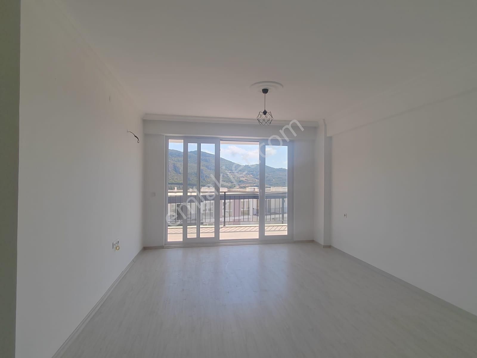 Kuşadası Kirazlı Köyü Arasında Satılık Manzaralı 3+1 Daire - Görsel 7